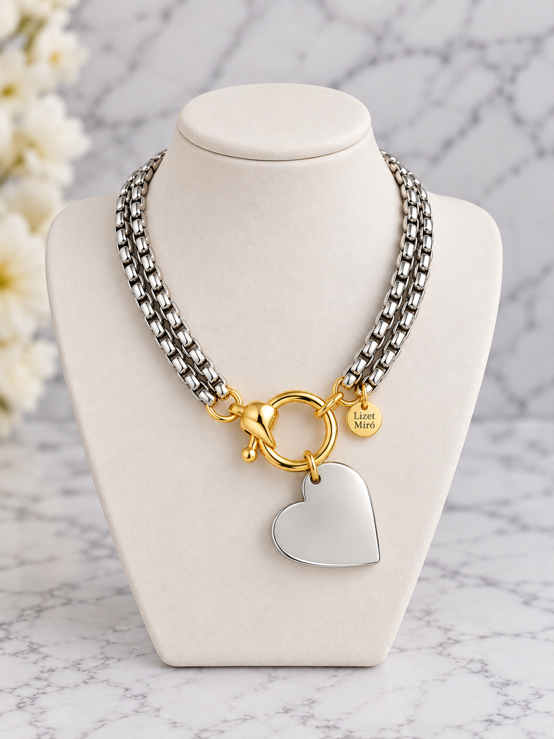 Aliza heart necklace