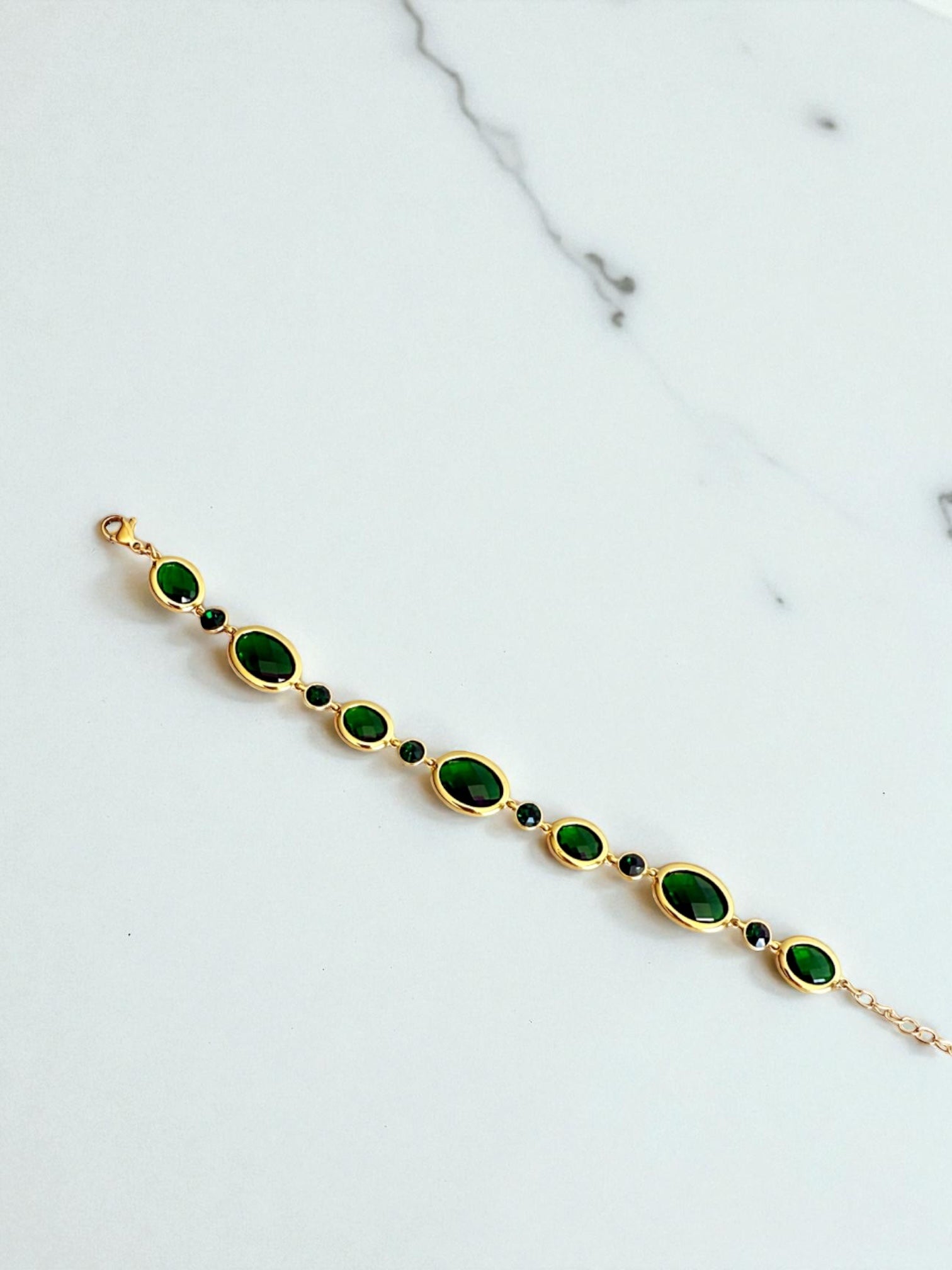 Glimmer crystals bracelet