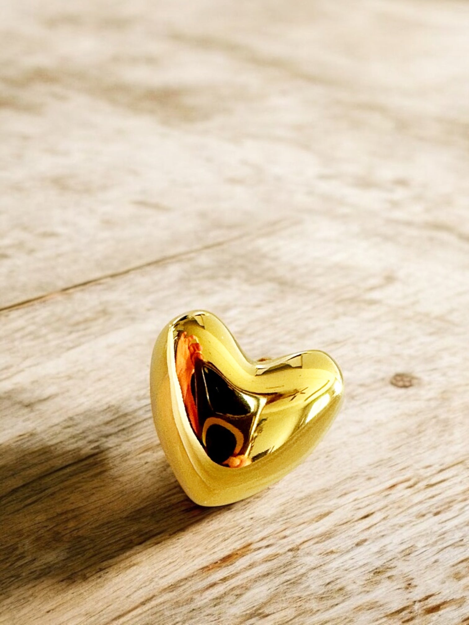 Puffy heart ring