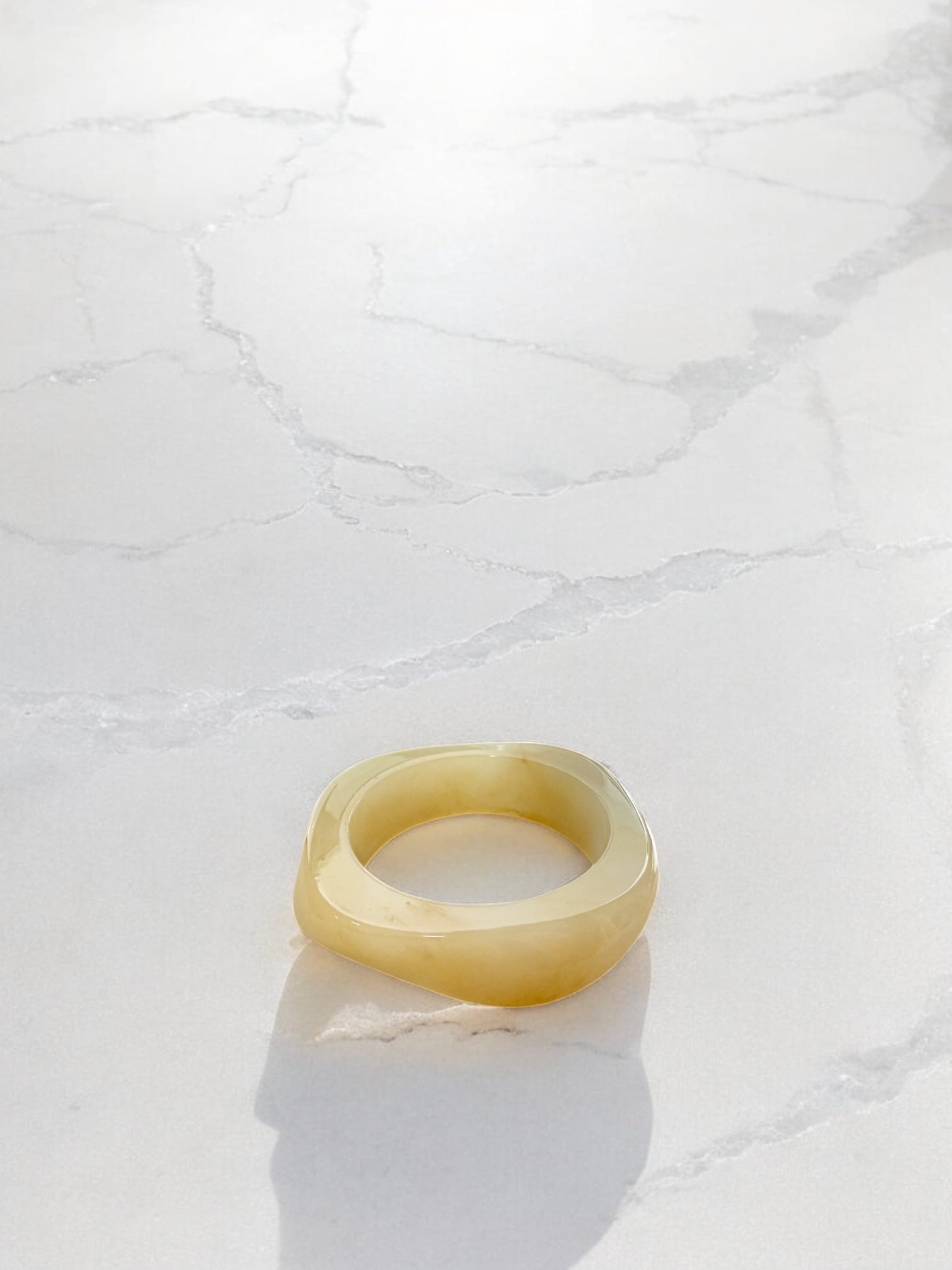 Chic acrylic bangles