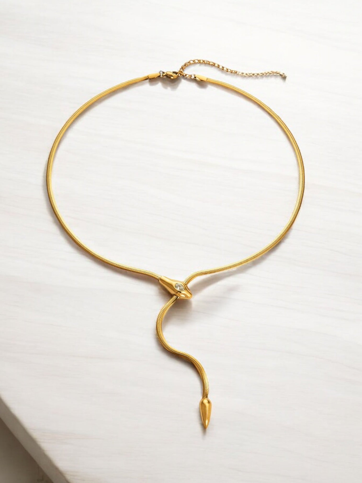 Elenor snake chain necklace
