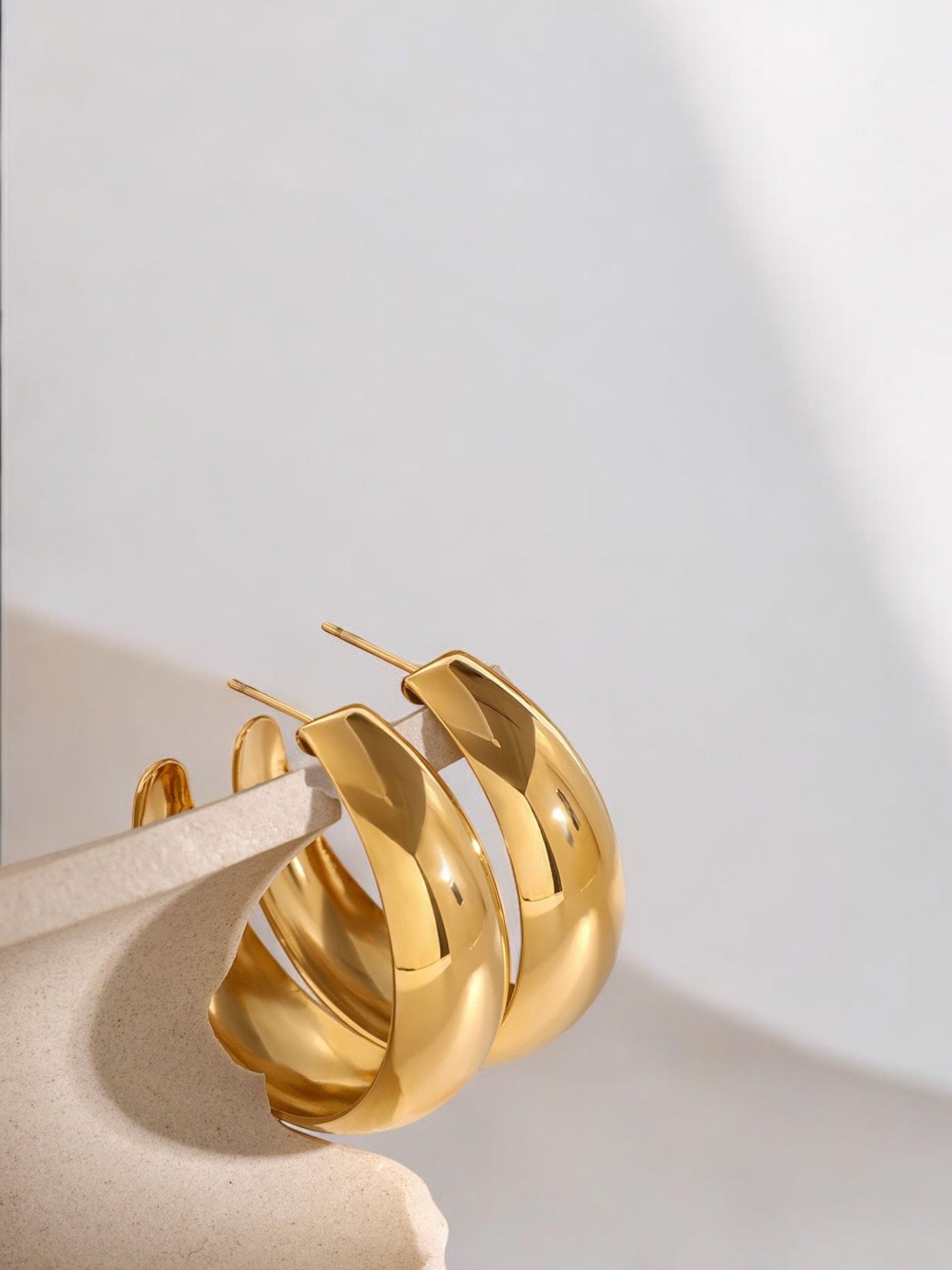 Jennifer hoop earring