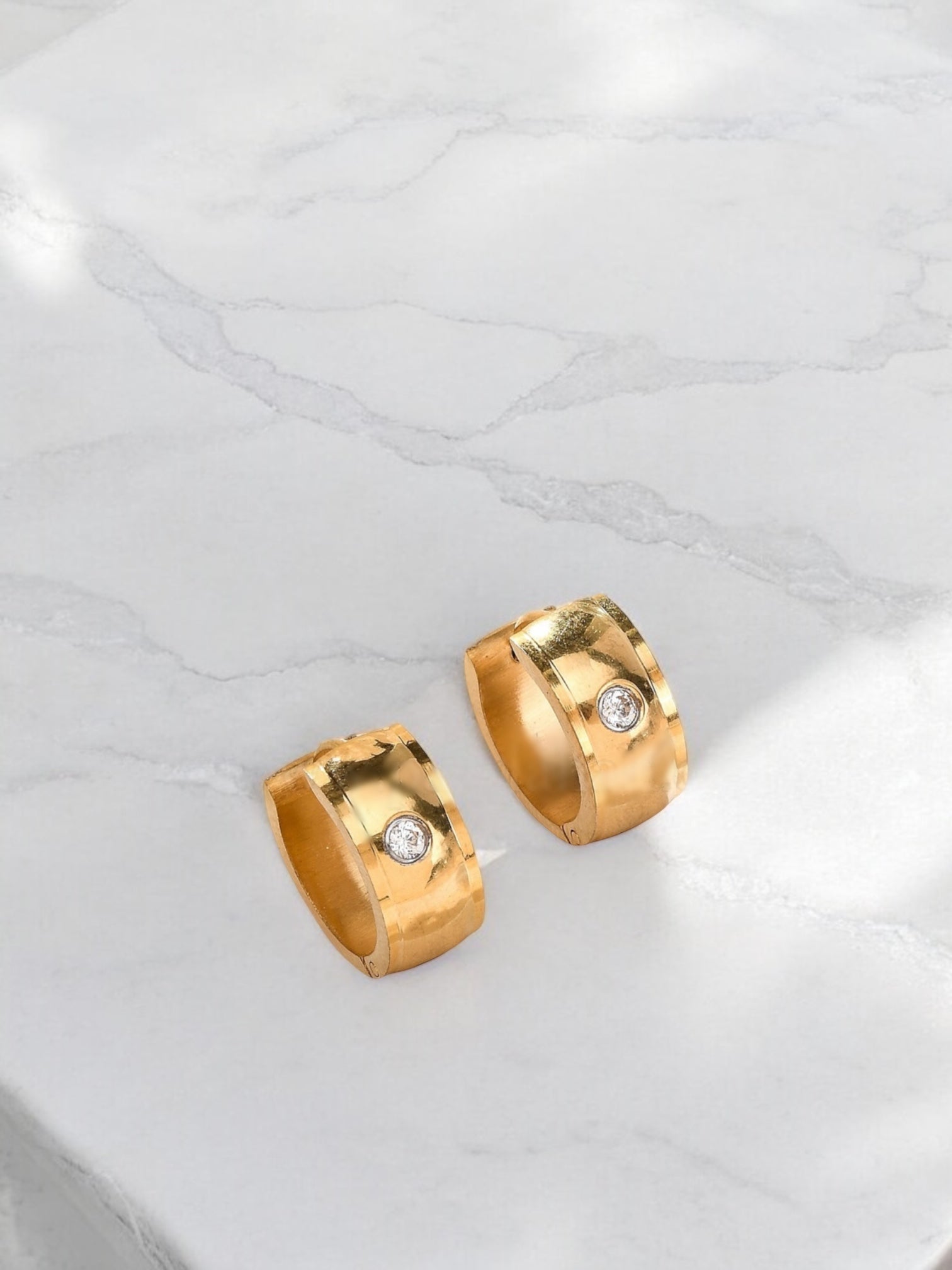 Crystal huggies earring