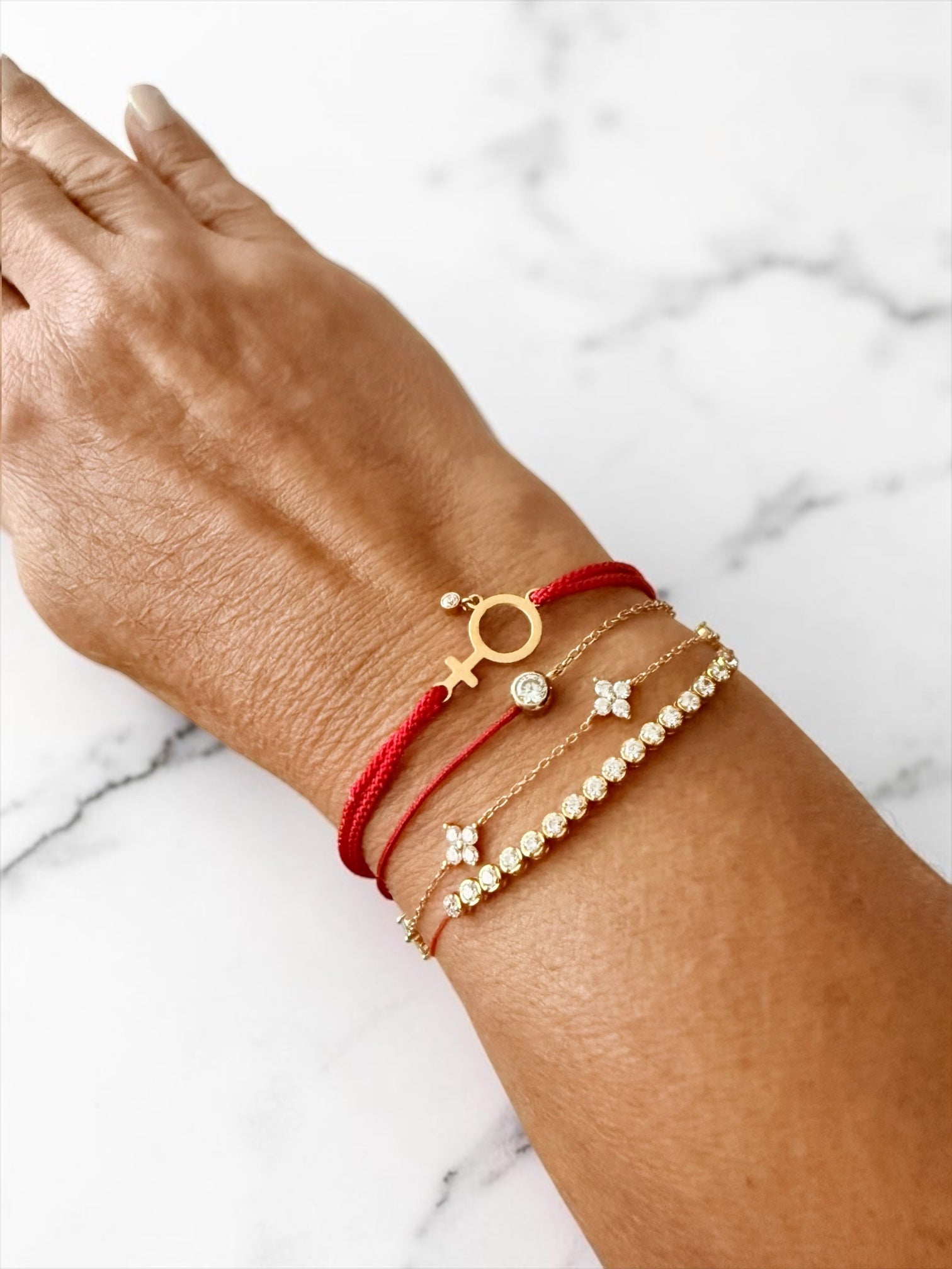 Minimal multi crystals bracelet