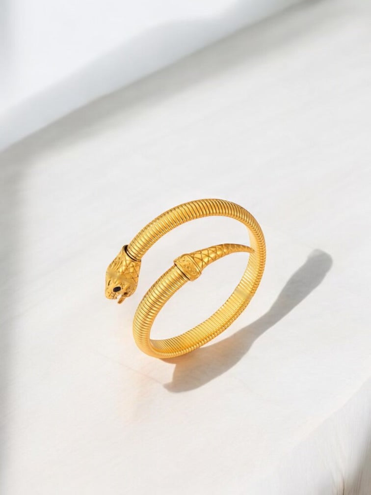 Elenor Snake Bangle