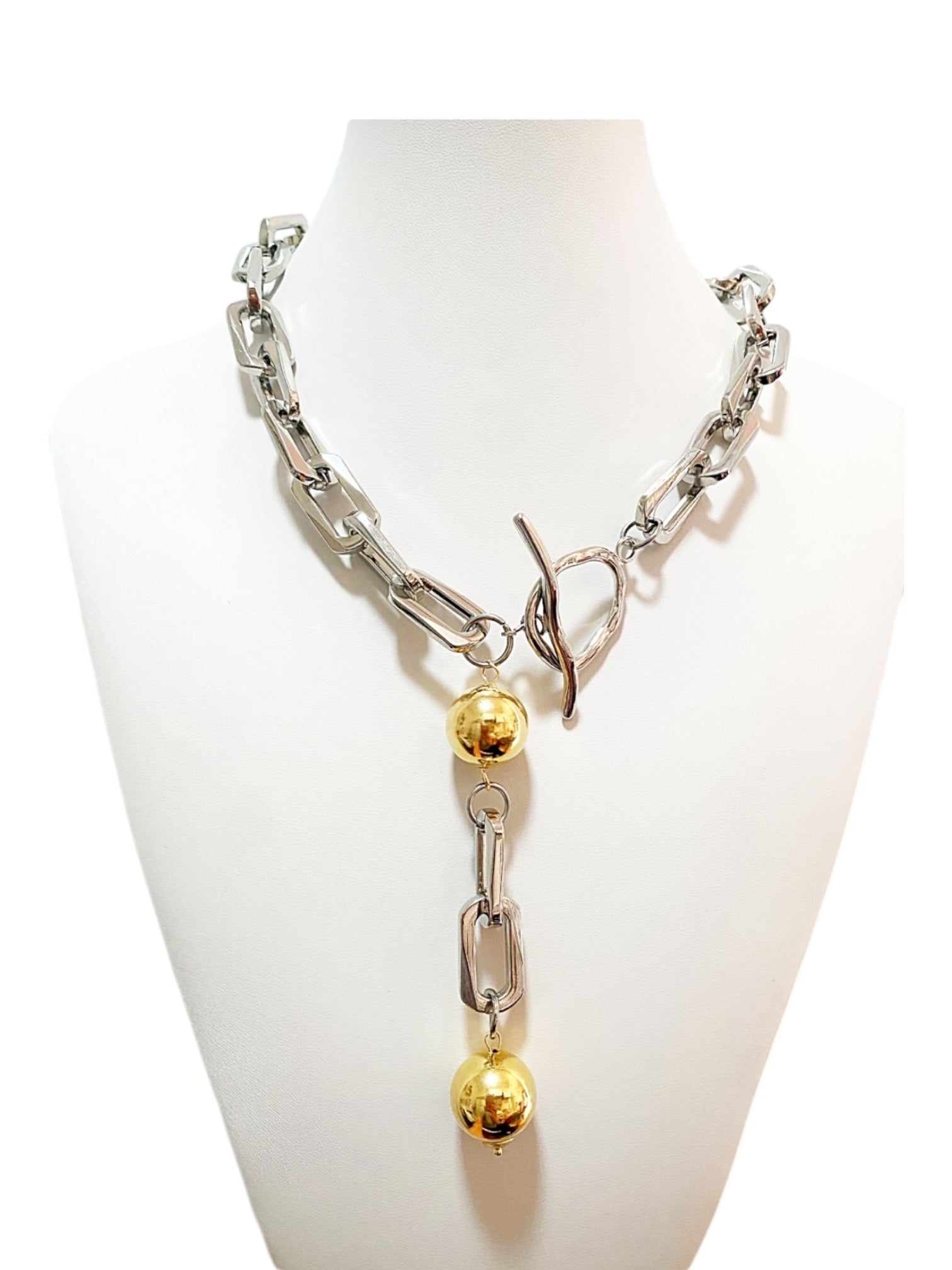 Mariela two tones necklace