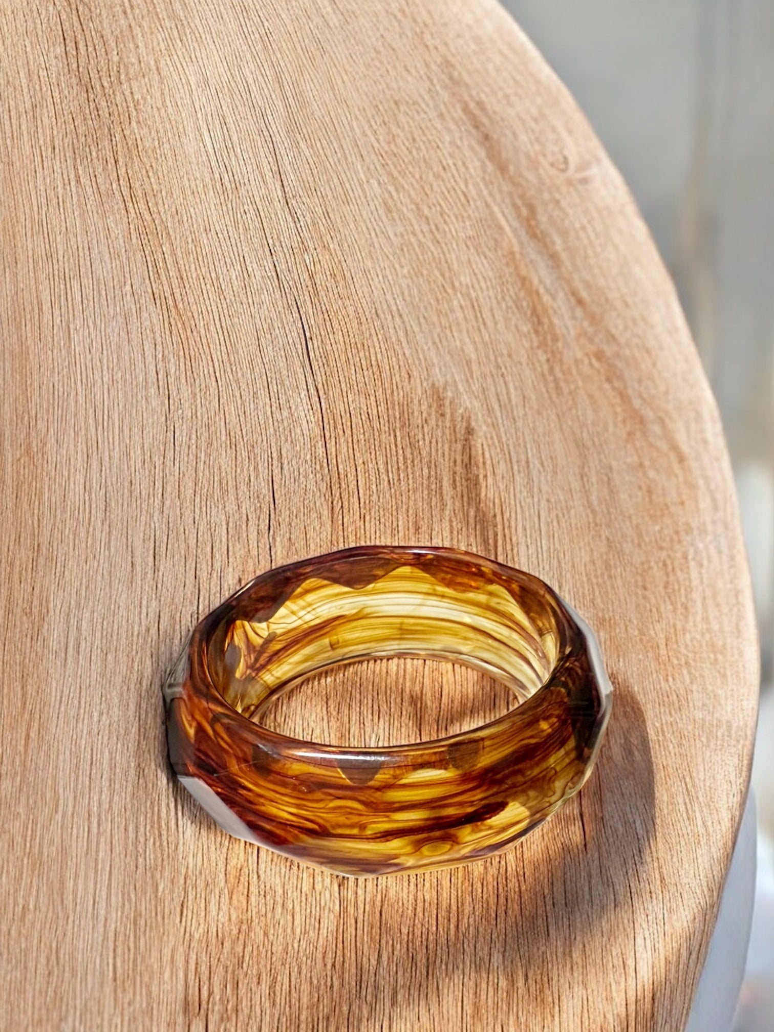 Chic acrylic bangles