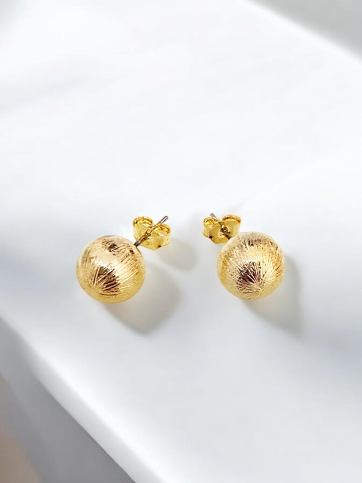 Dormilonas brushed earrings