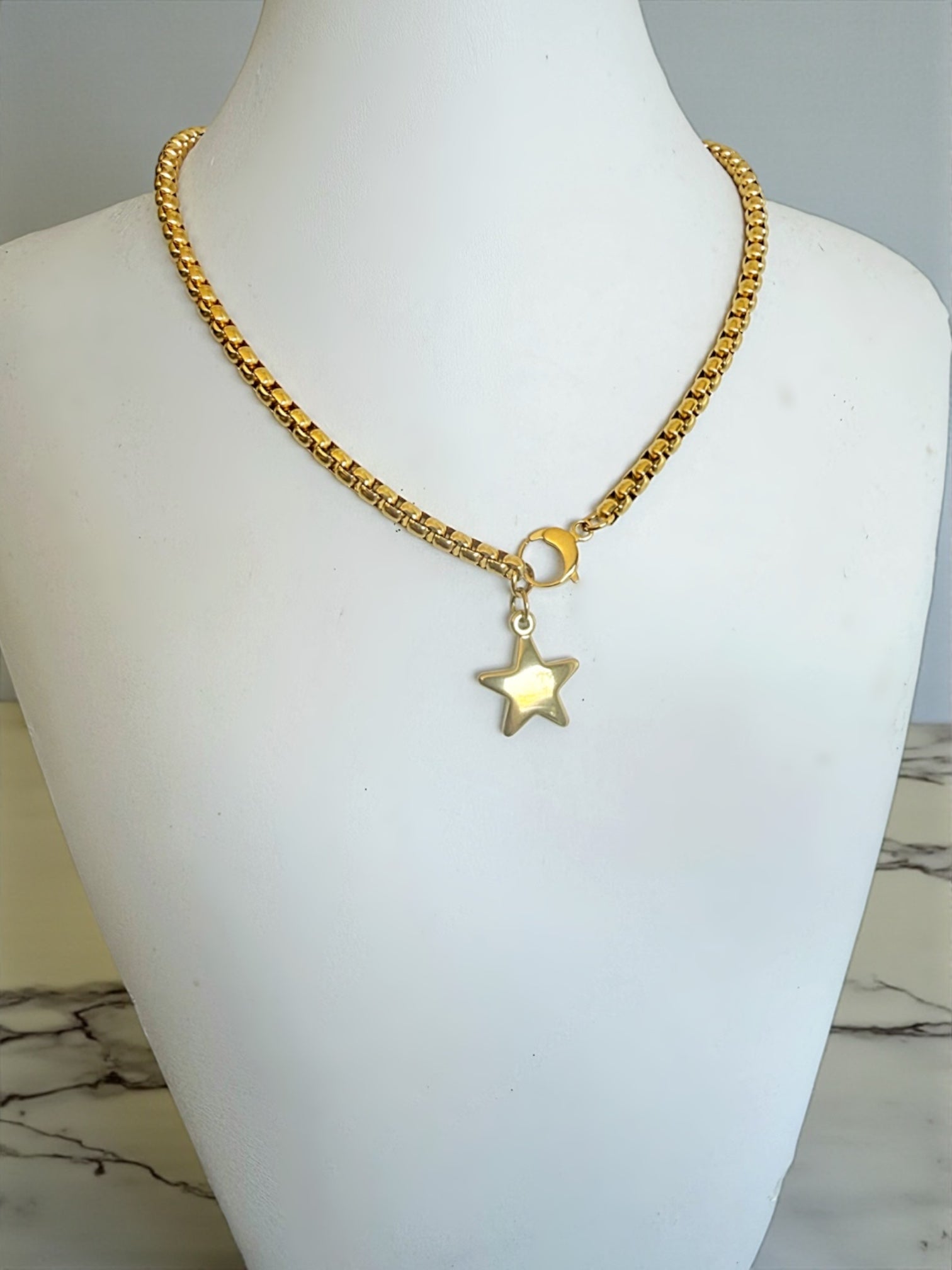 Estrellita chain necklace