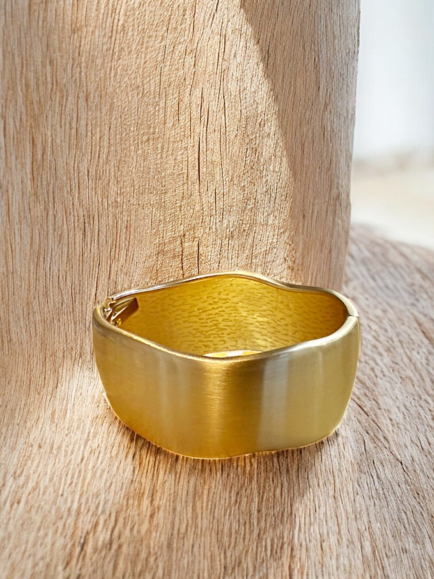 Chic gold bangles