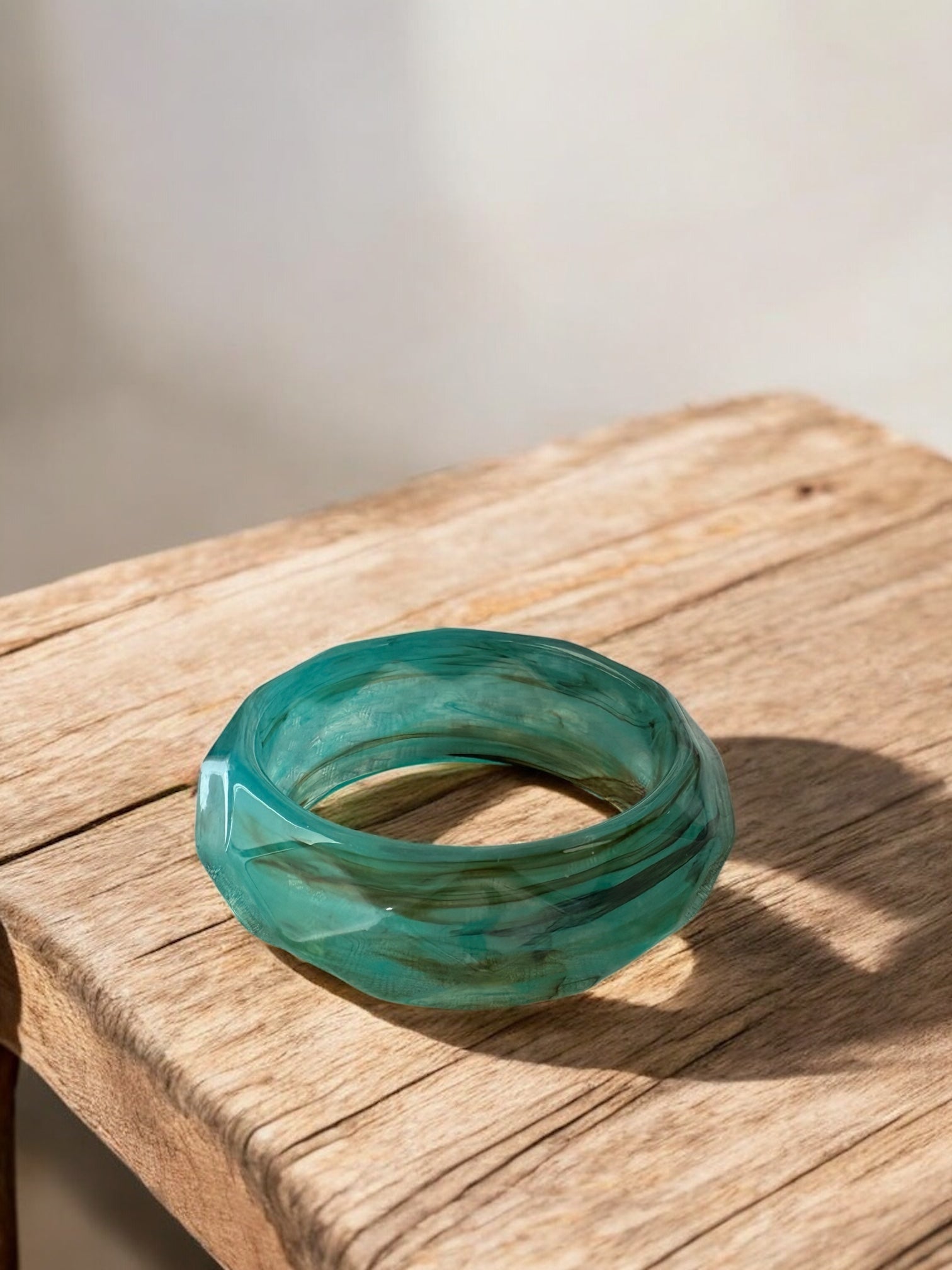 Chic acrylic bangles