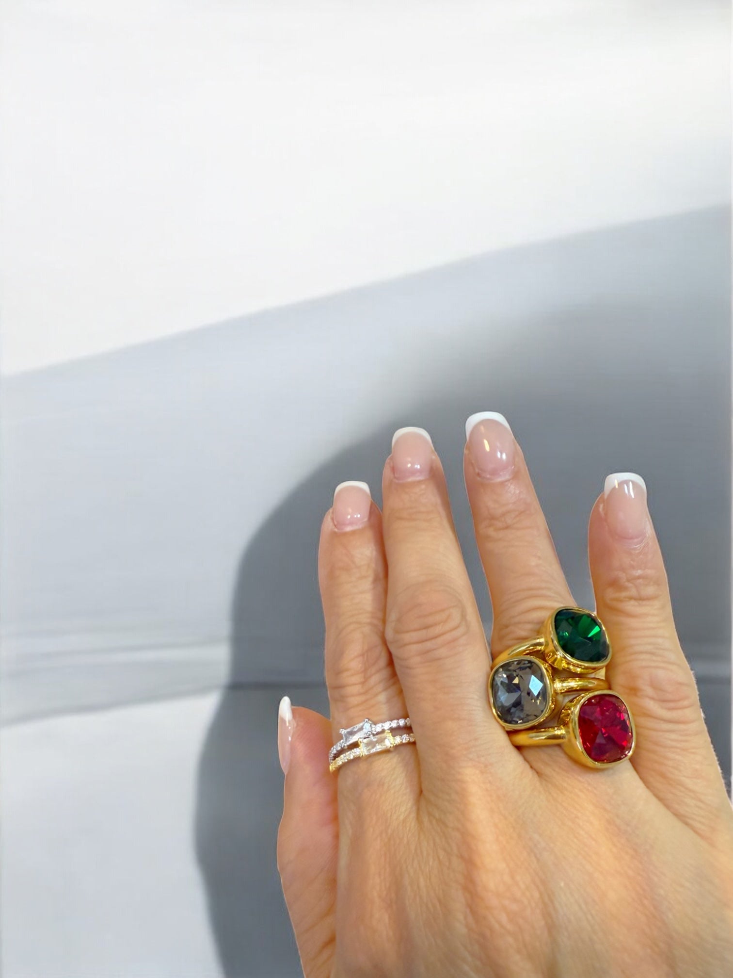 Reina crystal ring ea