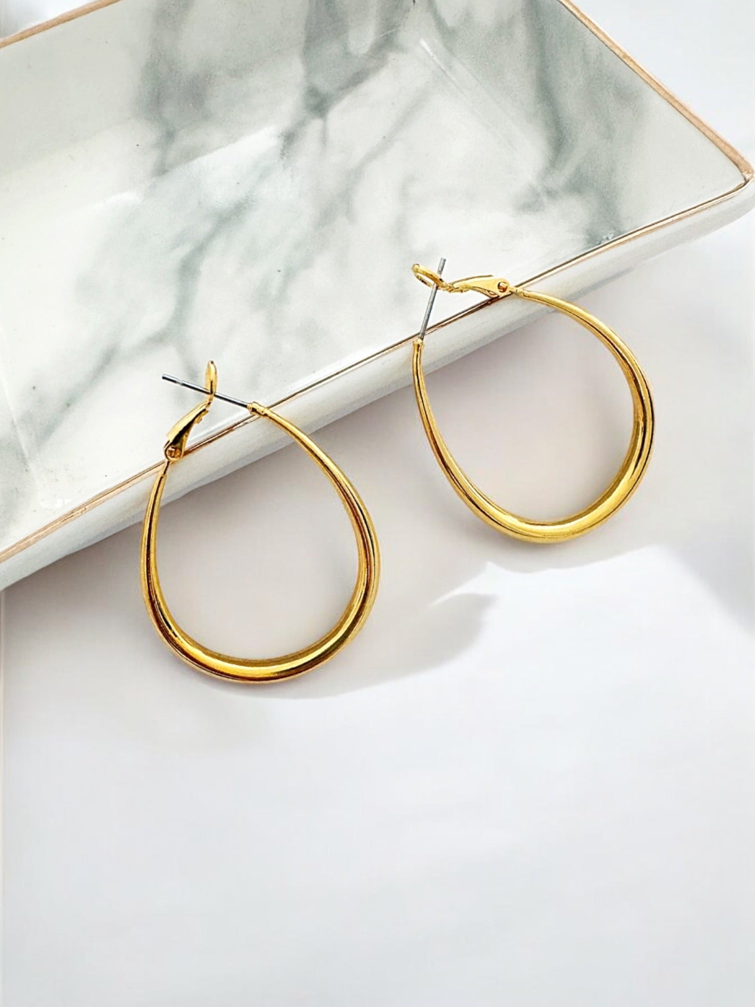 Lola Drop hoop earring