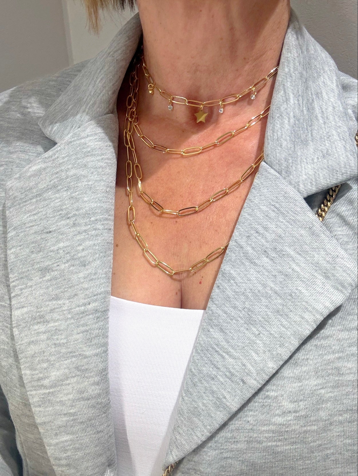 Star layers paper clip necklace