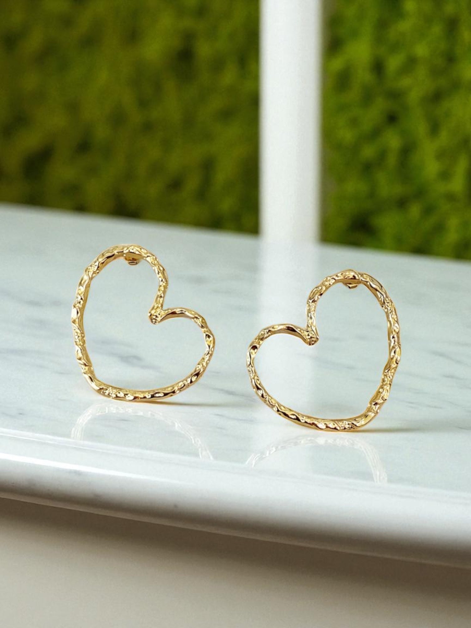 Heart siluet earring