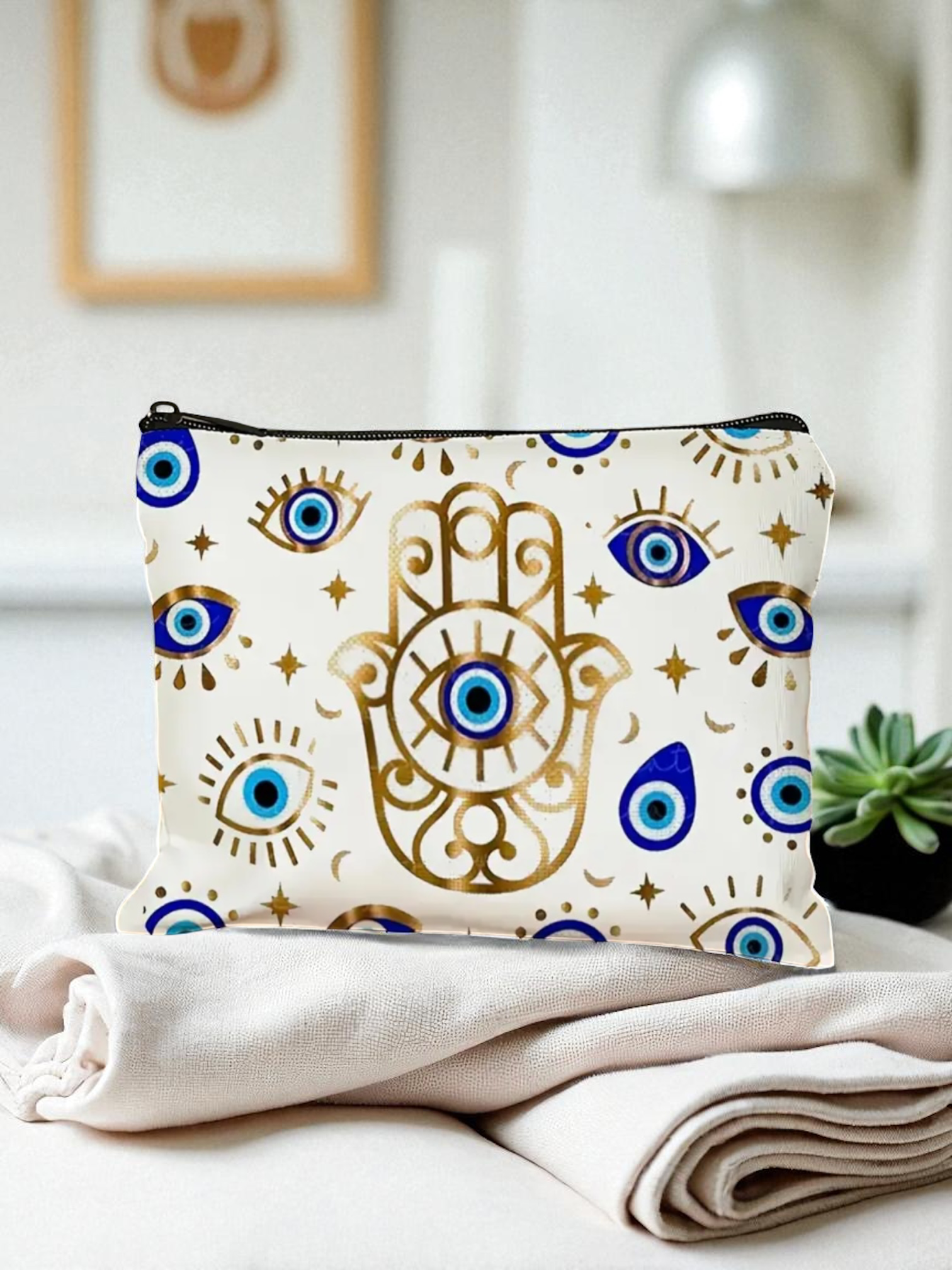 Lucky eye cosmetic bag