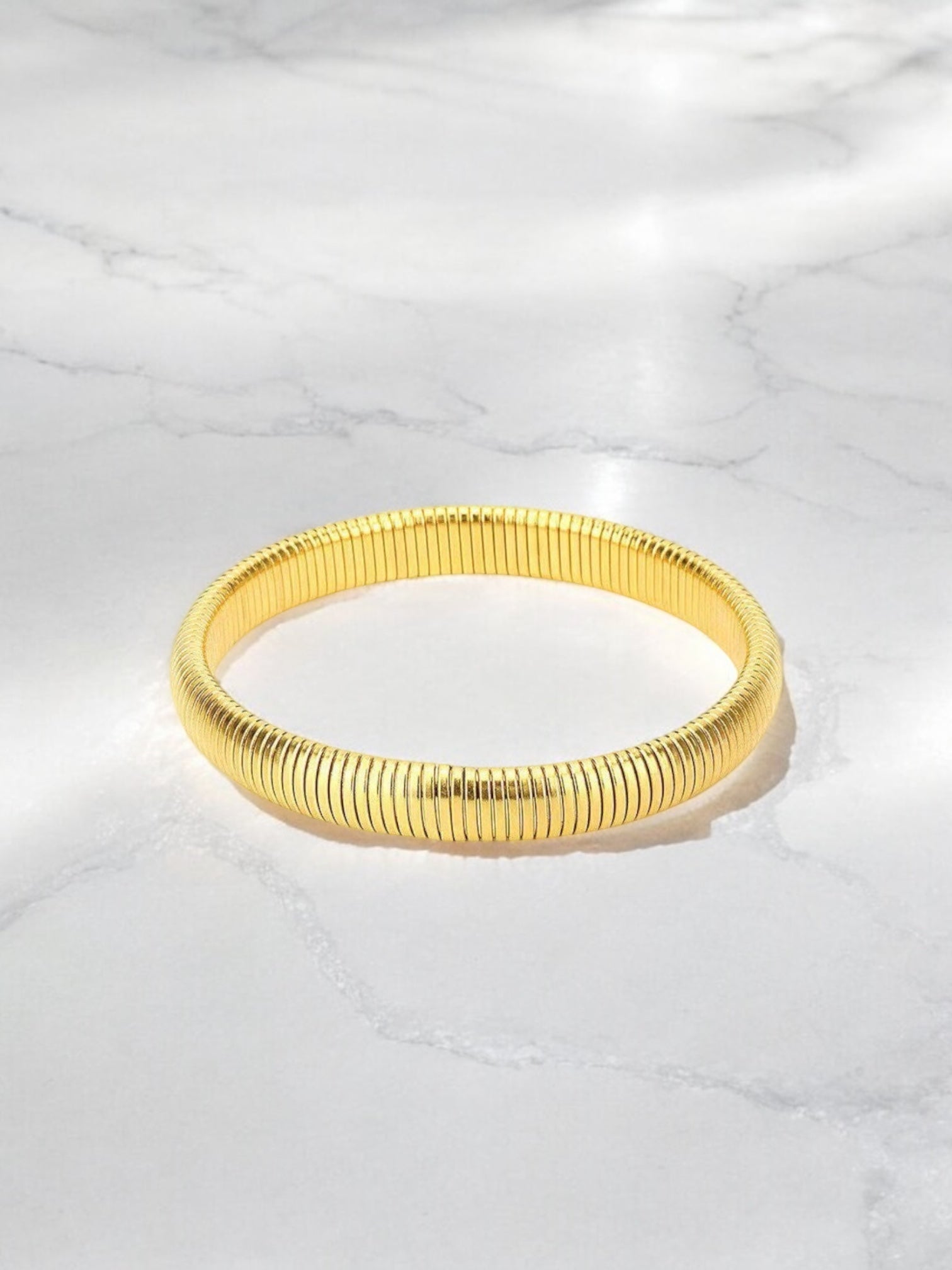 Single elastic bangle