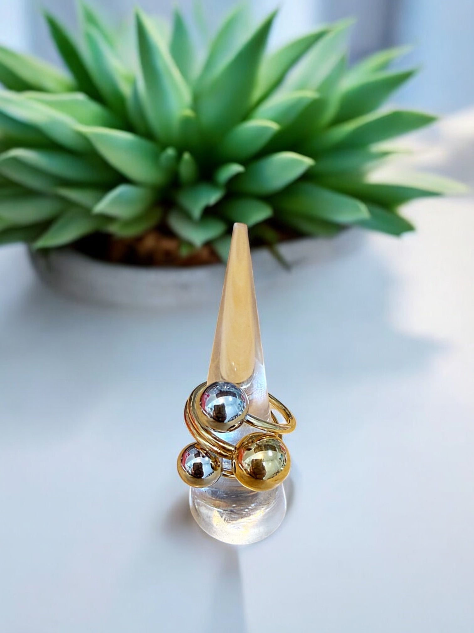 Lory two tones ball ring