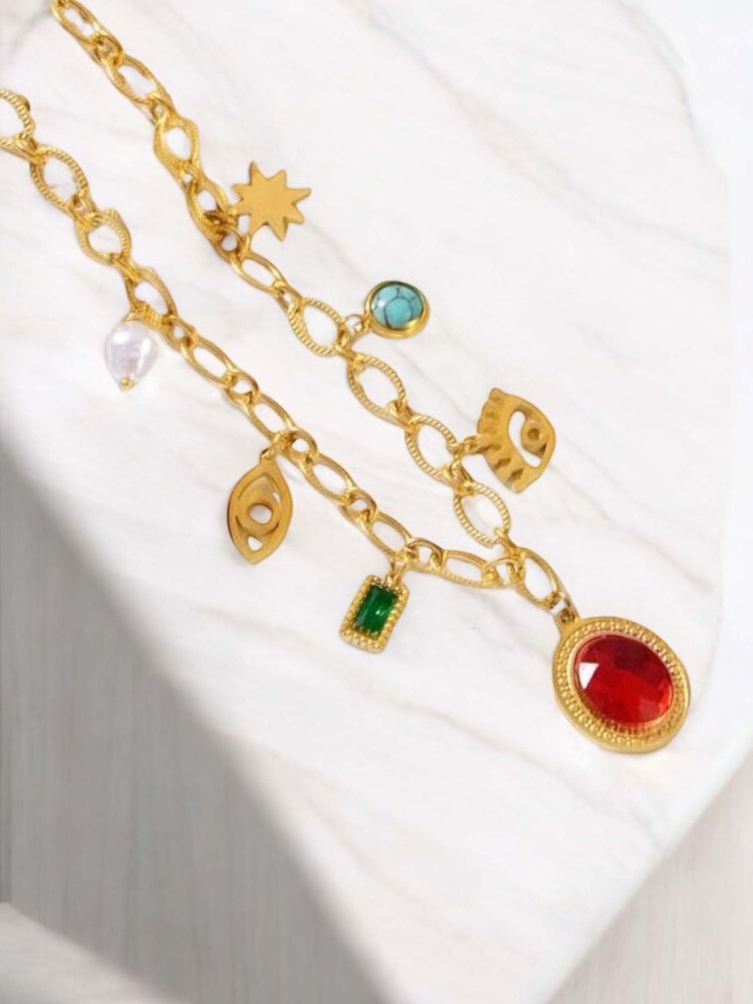 Lucky eyes chain necklace