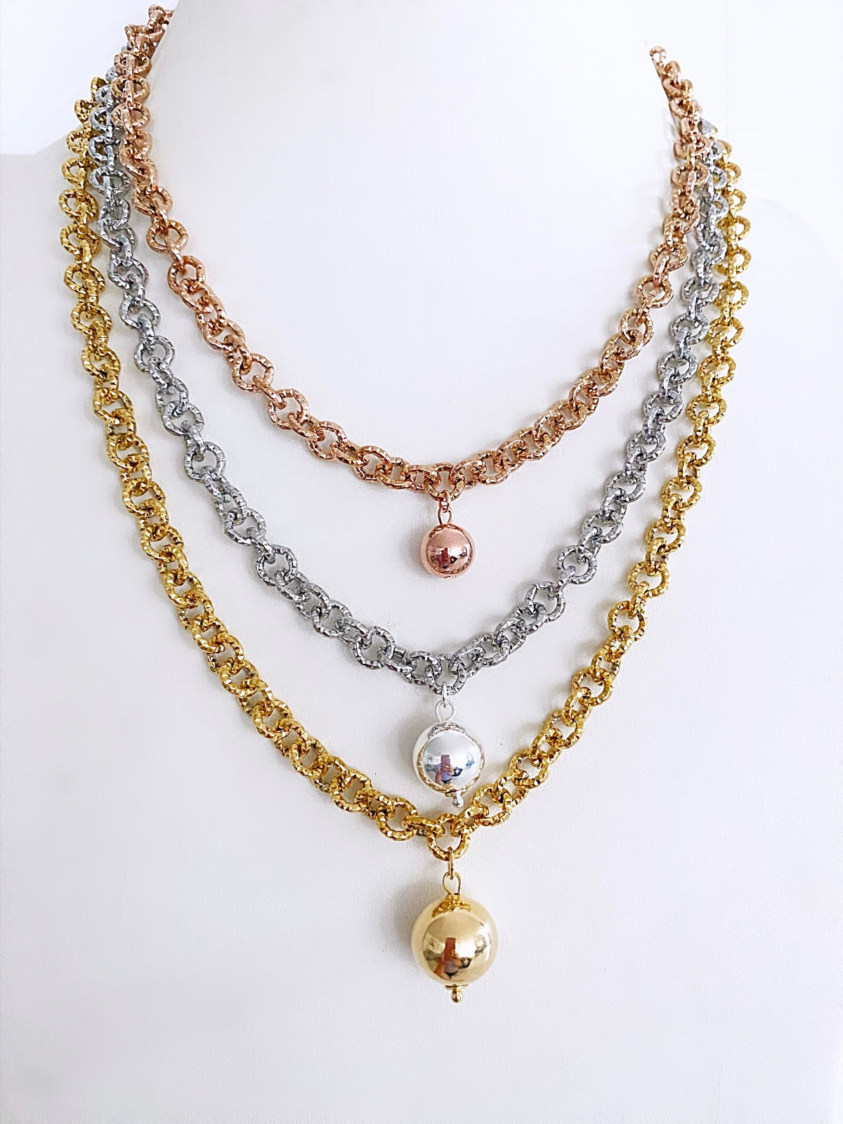 Renata three tones necklace