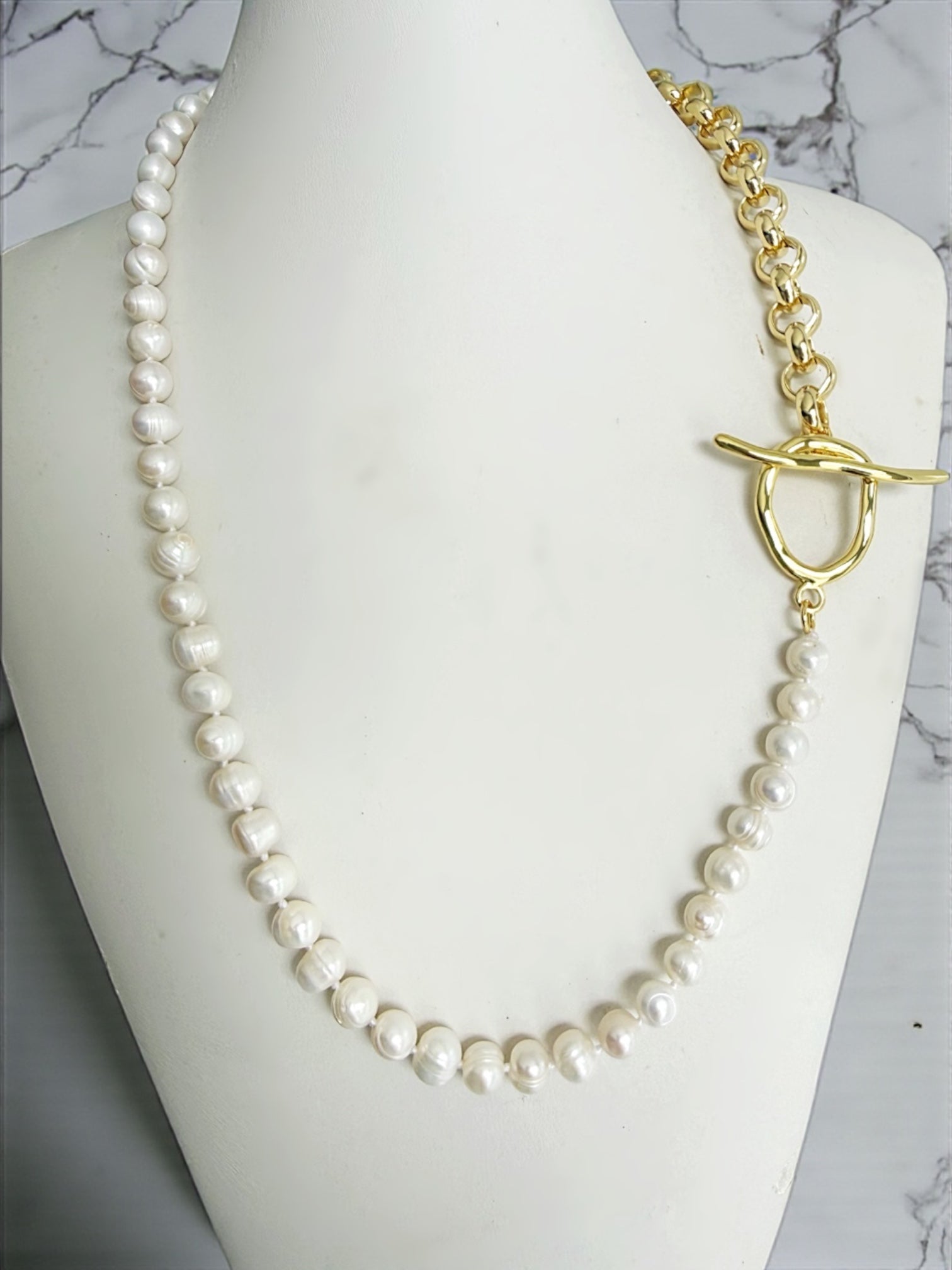 Marilú pearl necklace