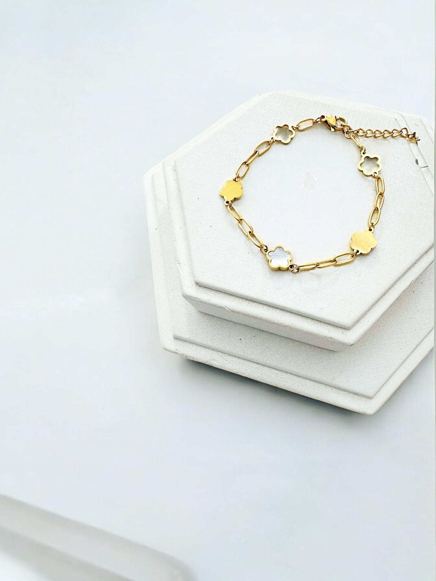 Rosaura chain bracelet
