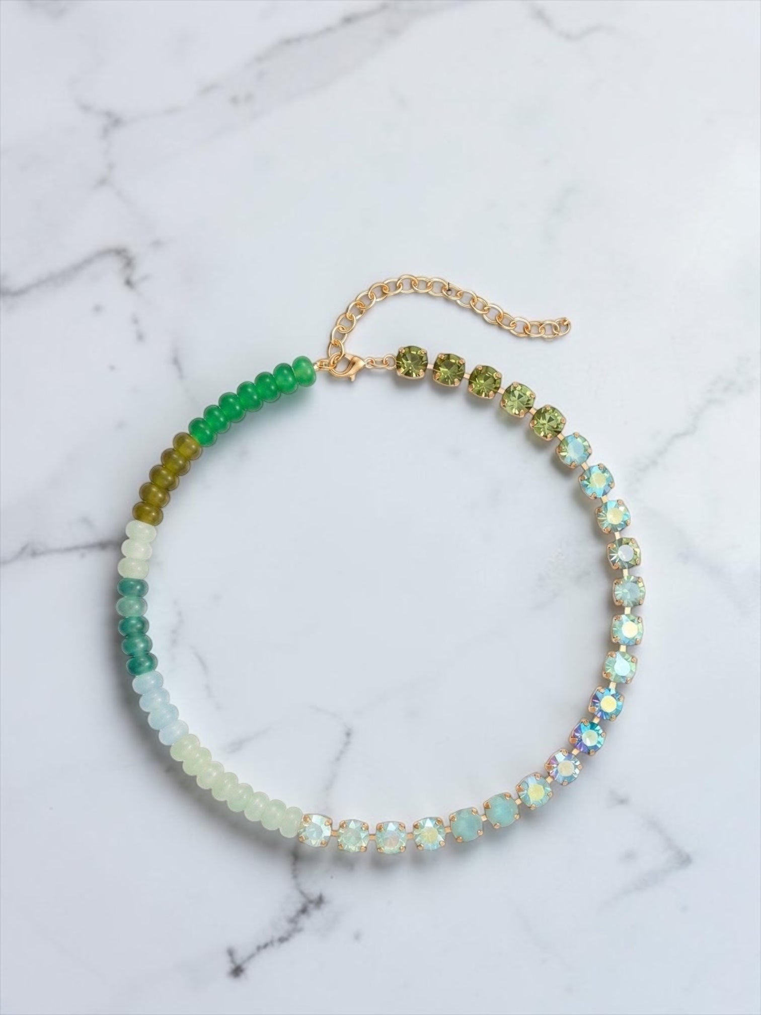 Glitter half crystals necklace