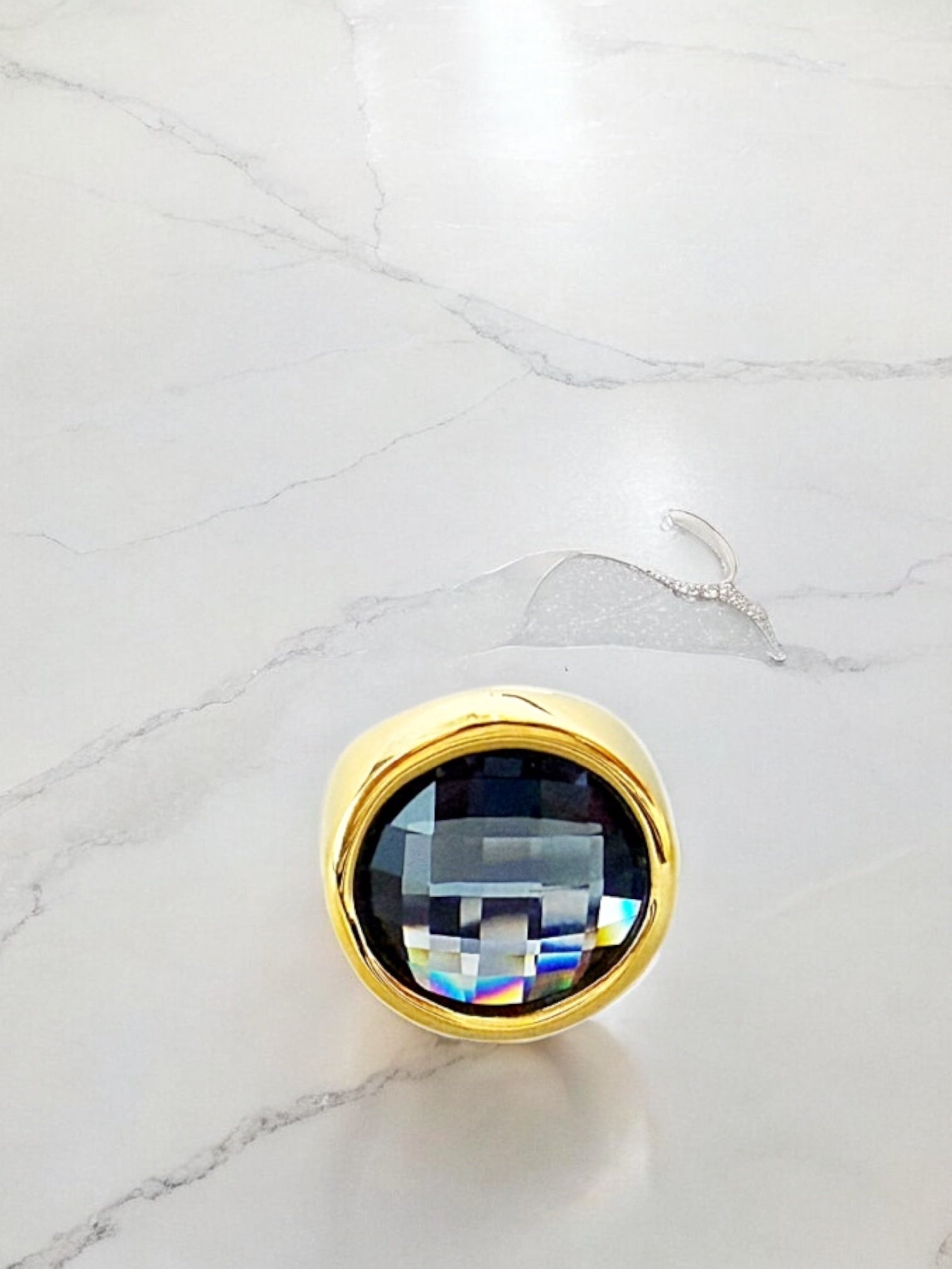 Celeste round ring