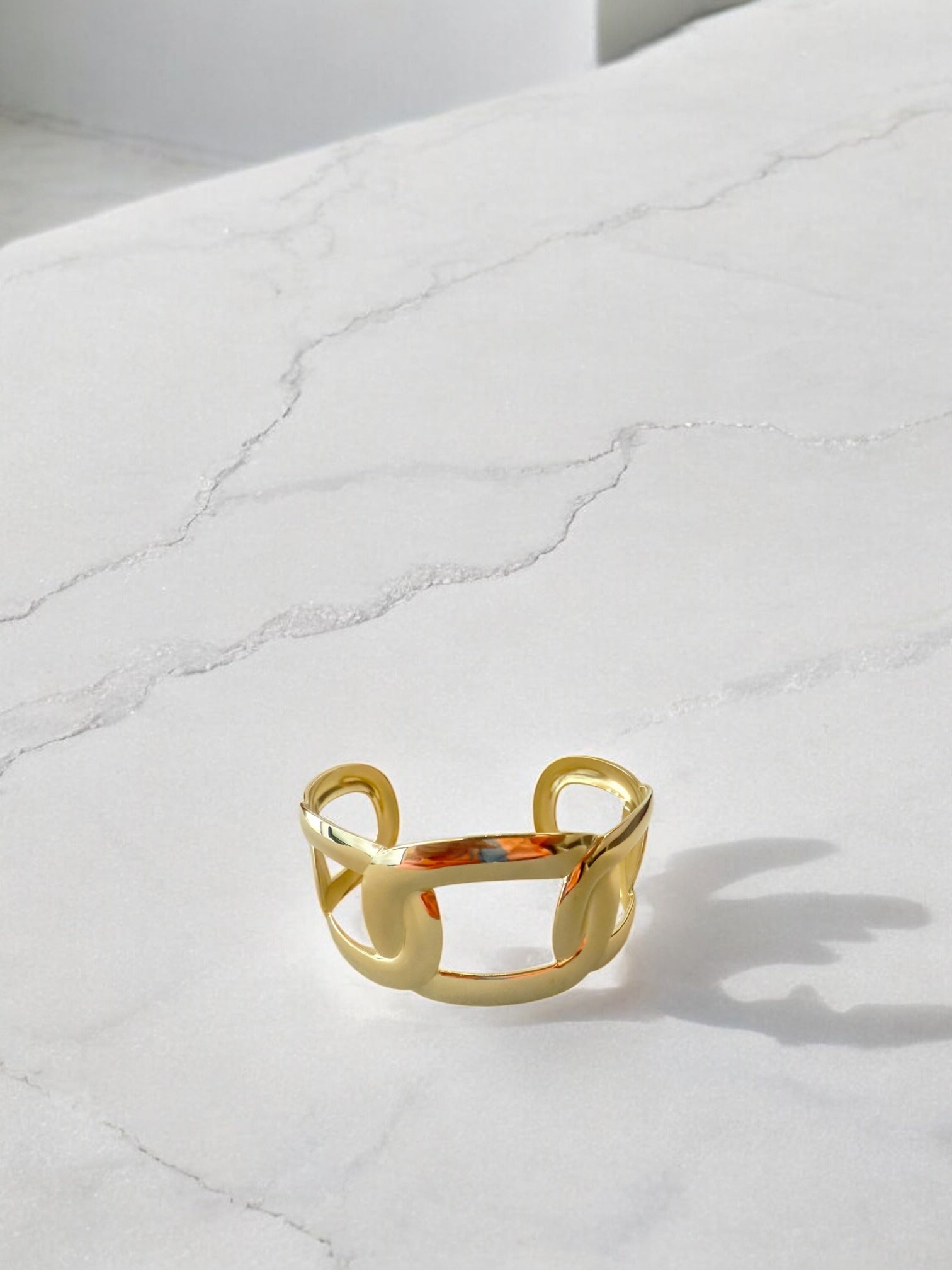 Rita open cuff
