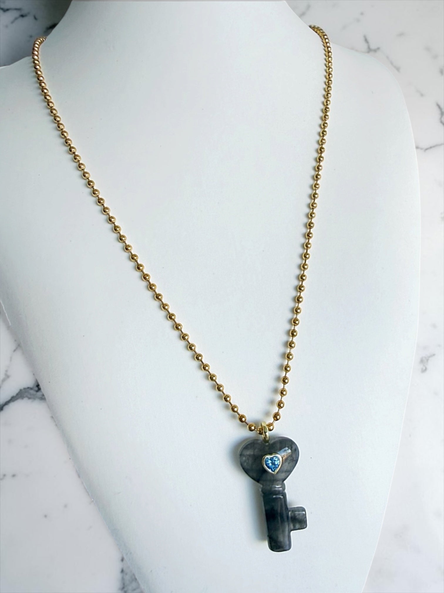 Key stone chain necklace