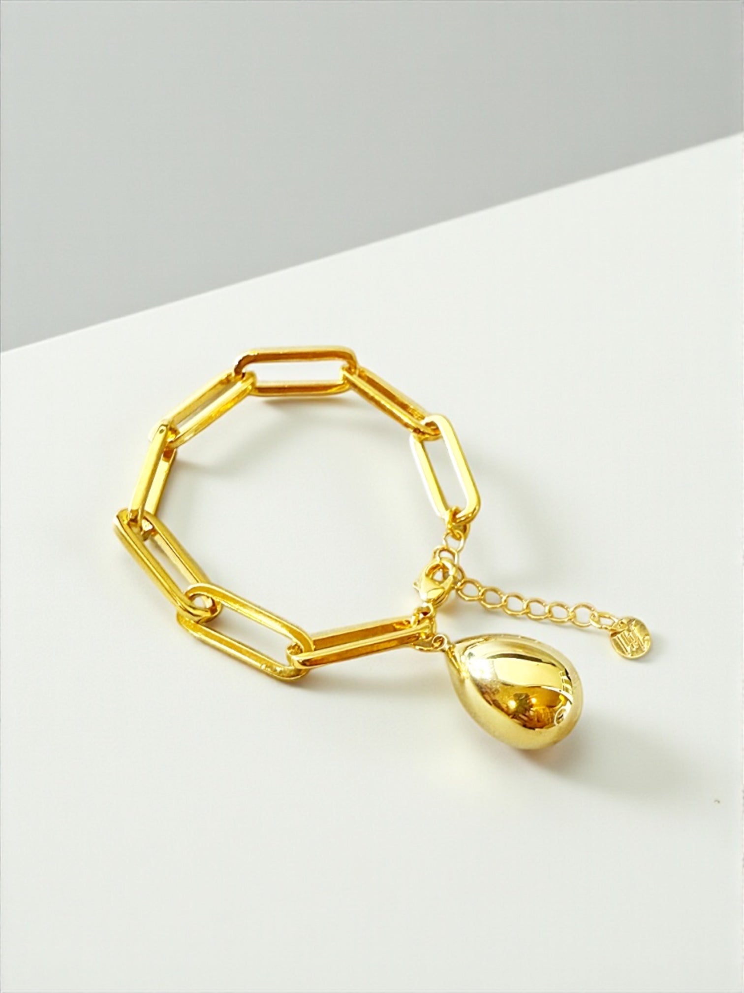 Drop paper clip bracelet