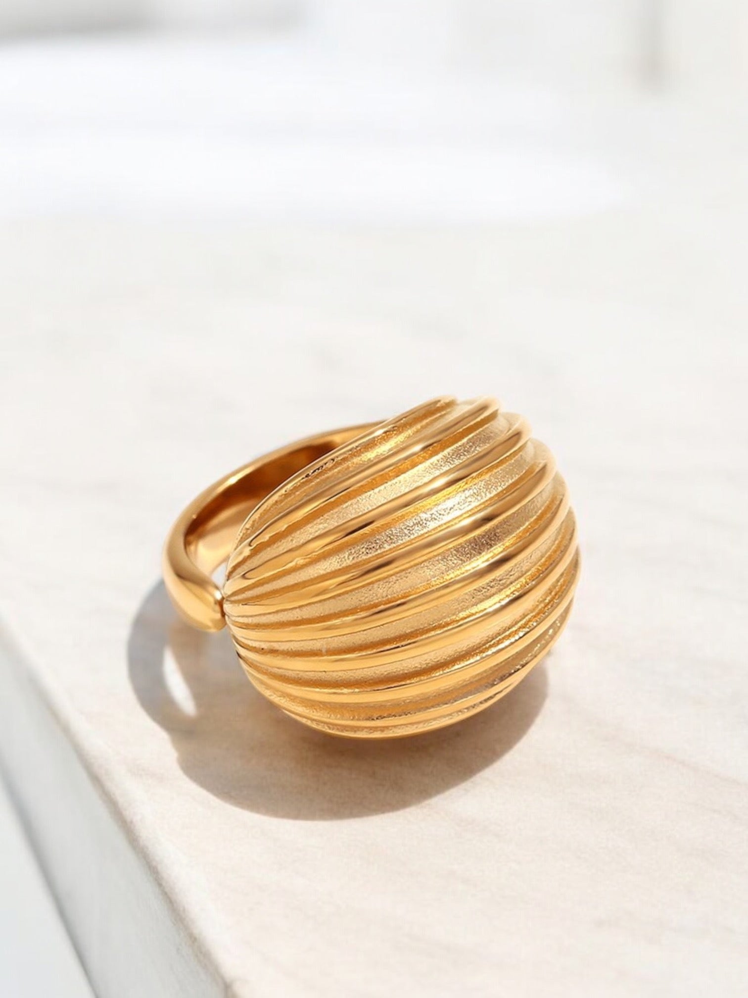 Grecia hammer ring