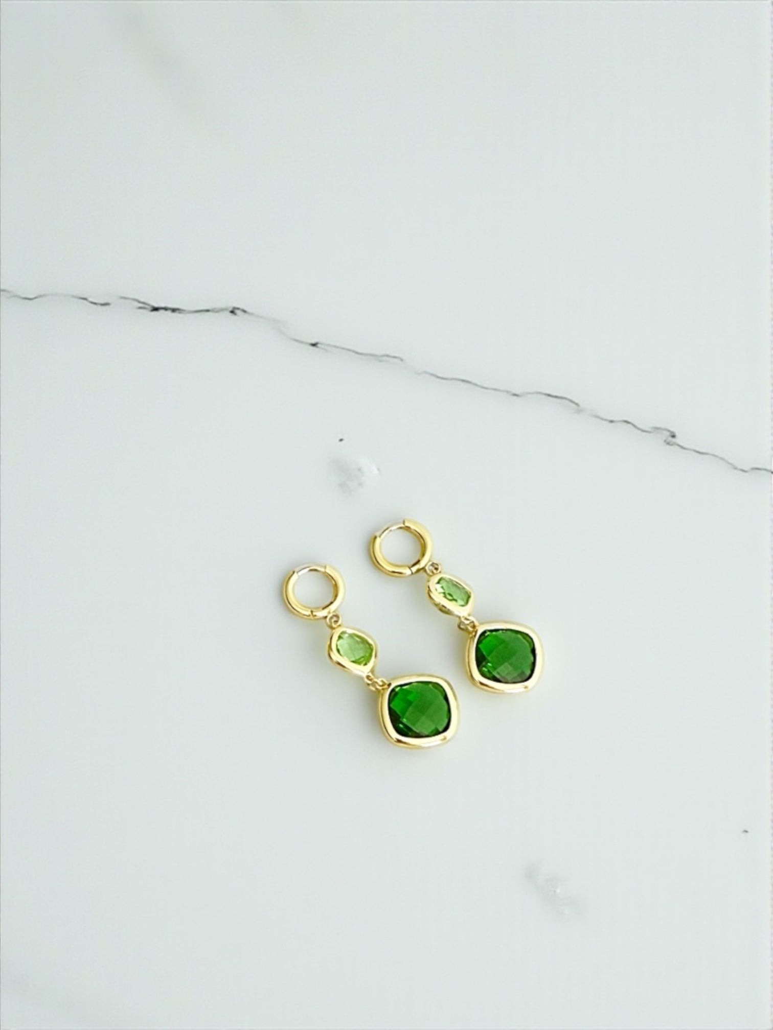 Glimmer crystals earring