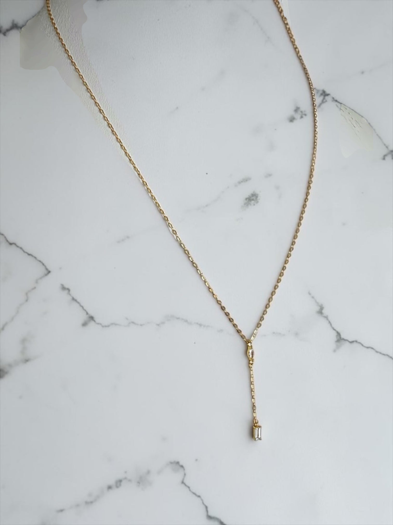 Amanda crystal lariat