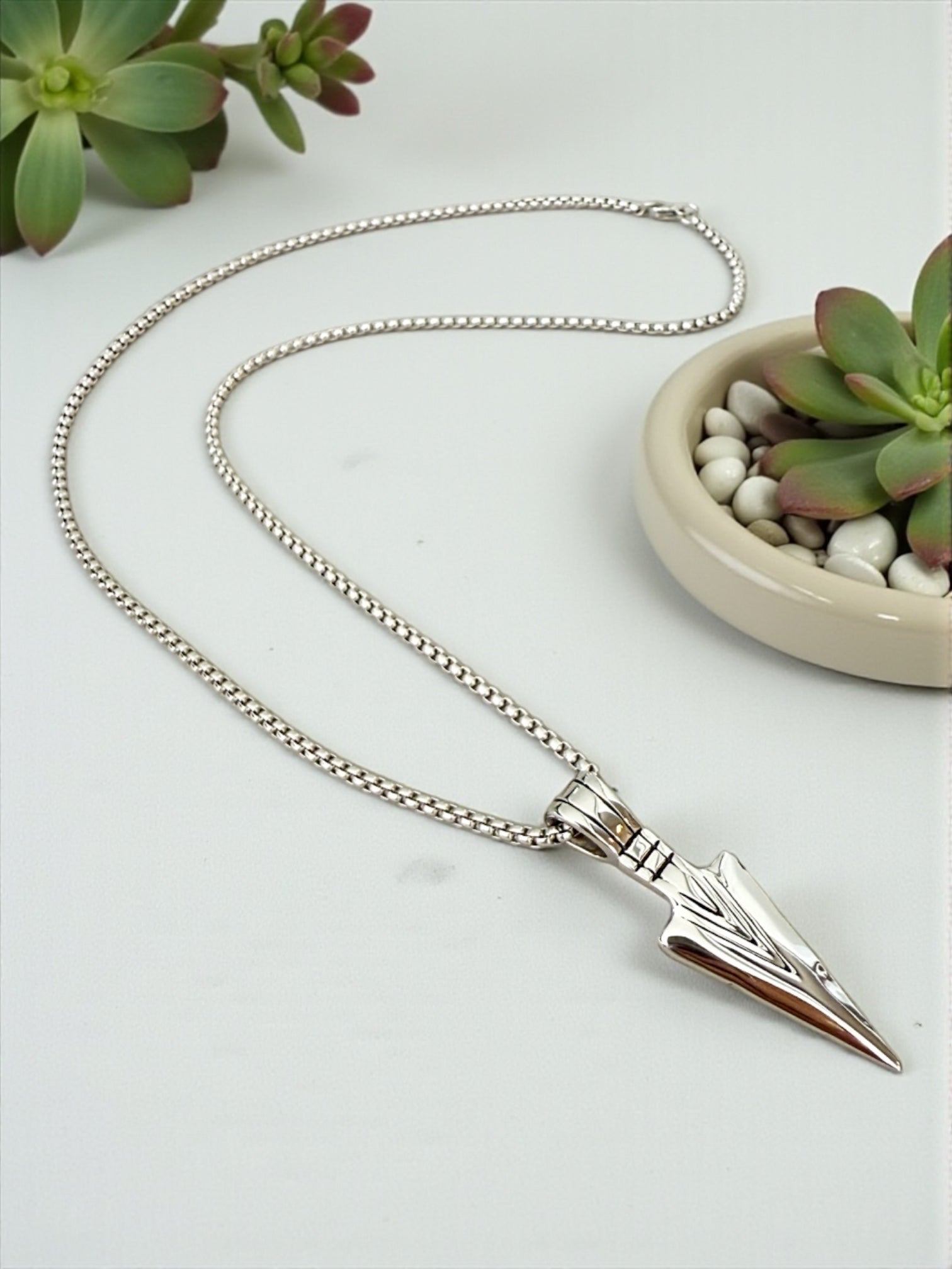 Pendulo chain necklace