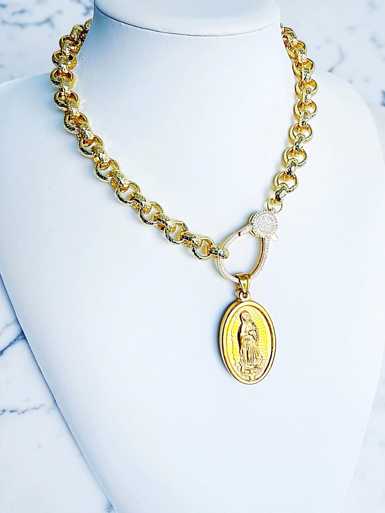Guadalupe rolo necklace