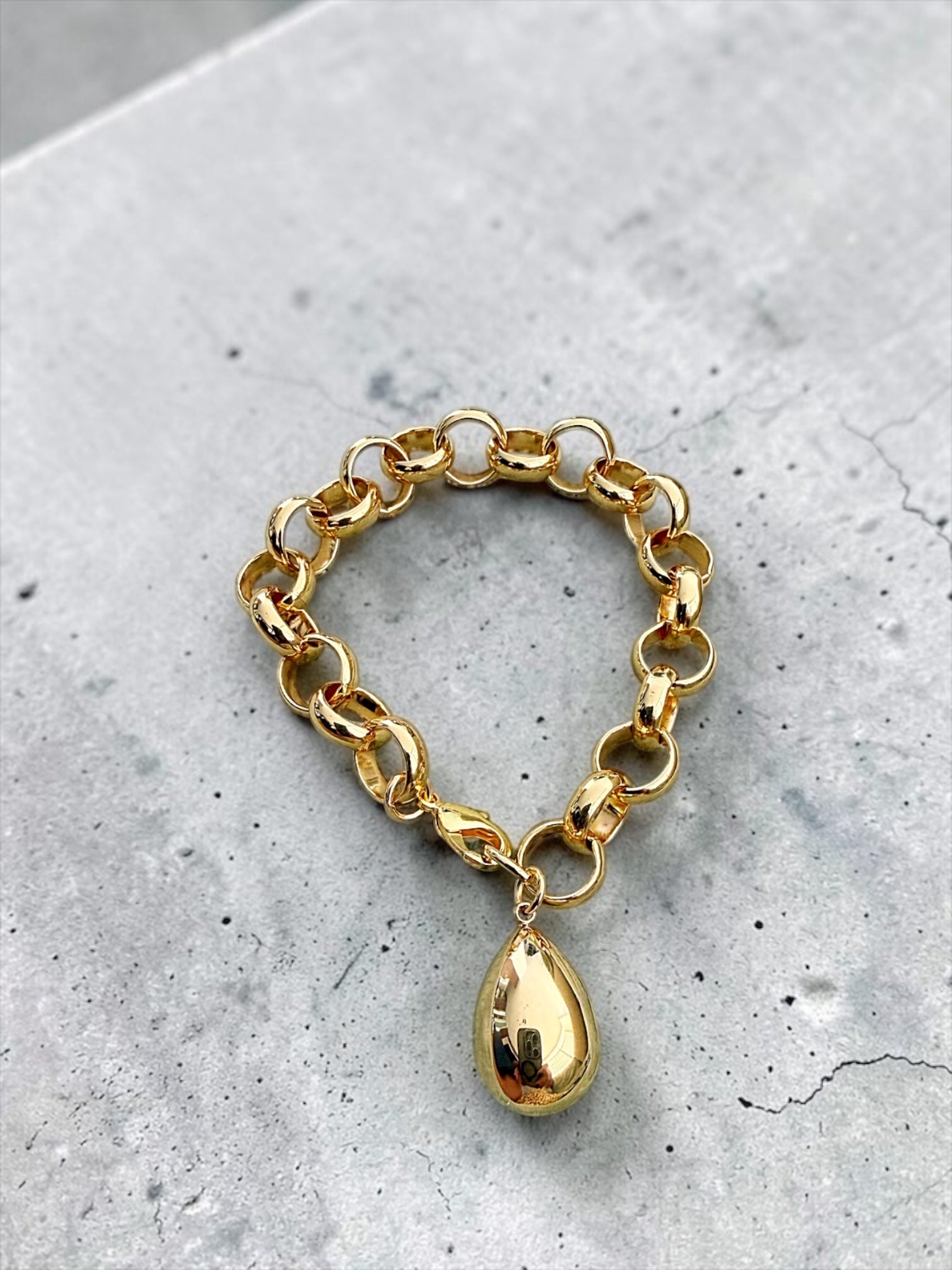 Carol drop chain bracelet