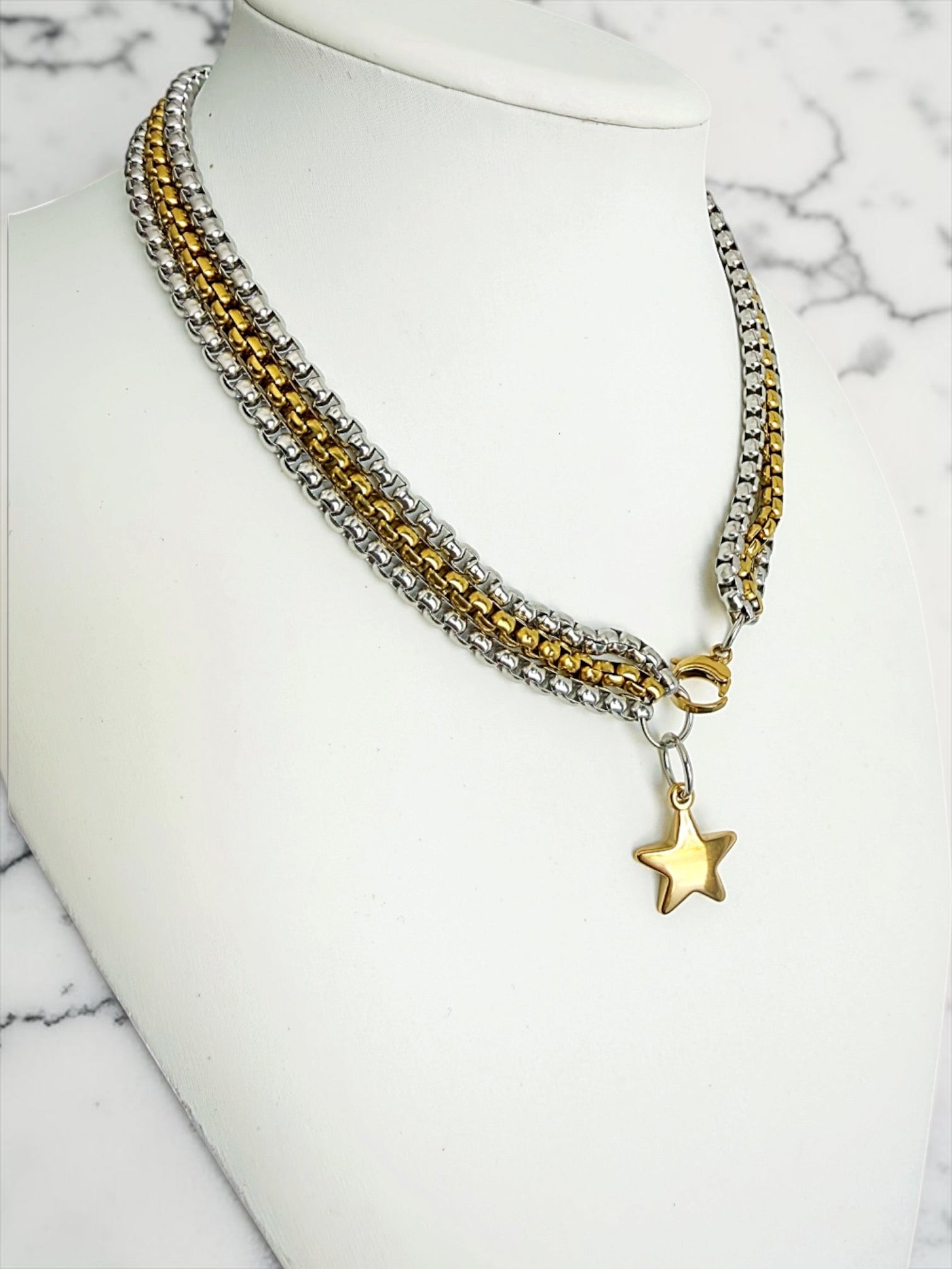 Star two tones necklace