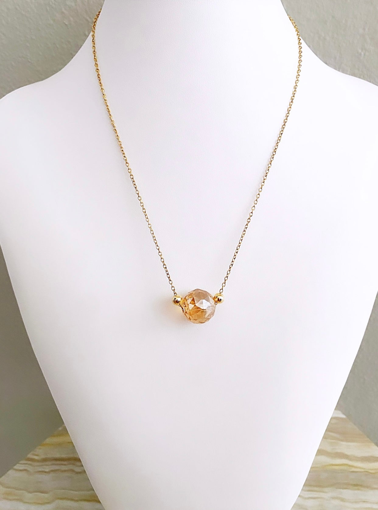 Marcella single chain necklace
