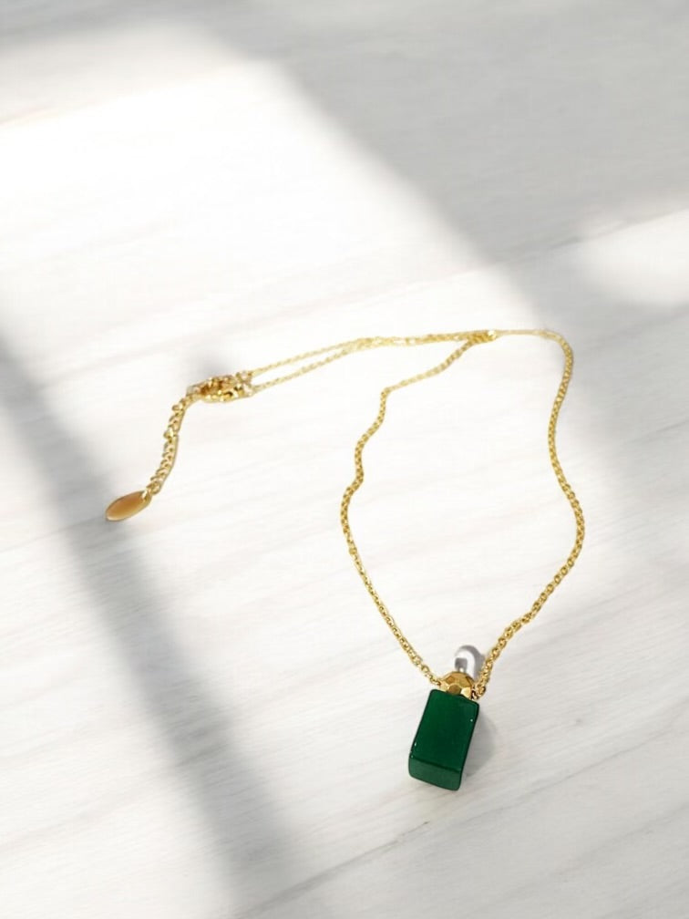 Leonela chain necklace