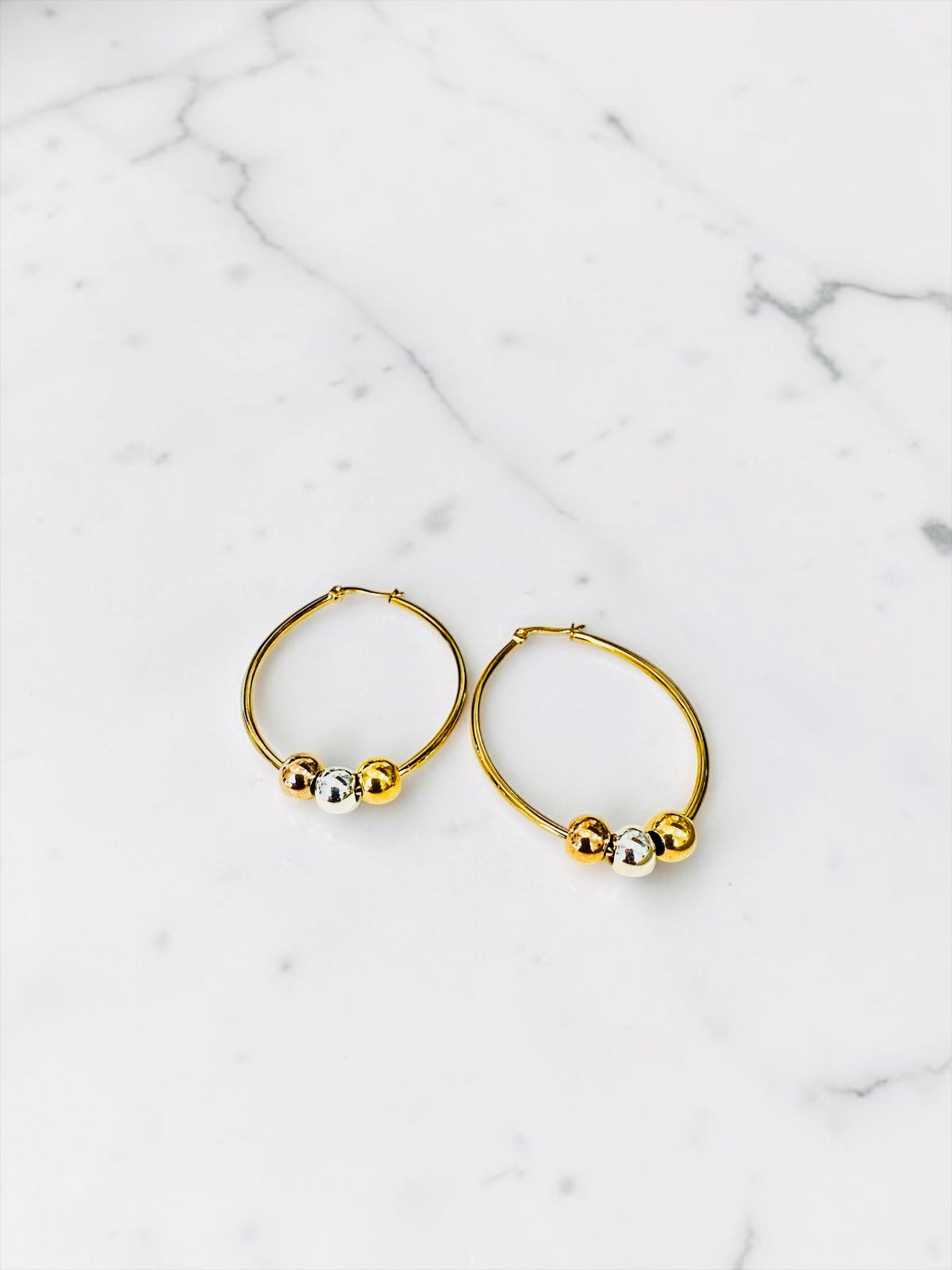 Bella 3 tones oval earring