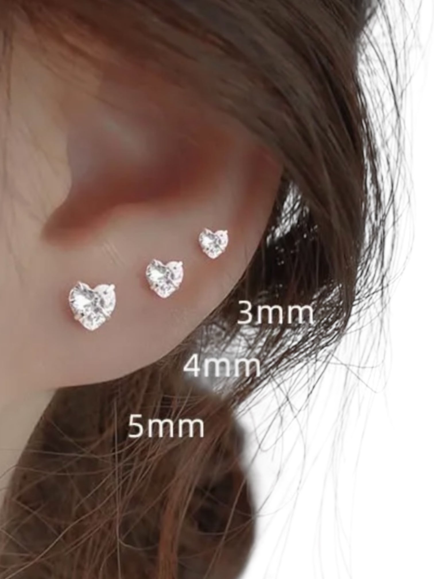 Minimal heart earring