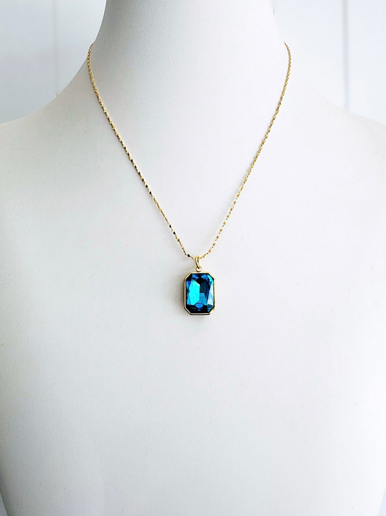 Celeste chain necklace ea