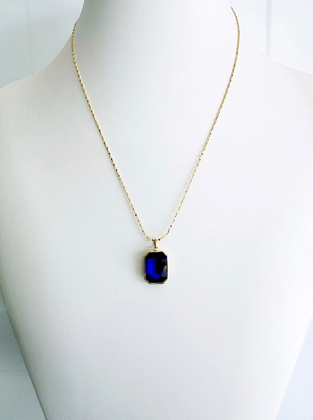 Celeste chain necklace ea