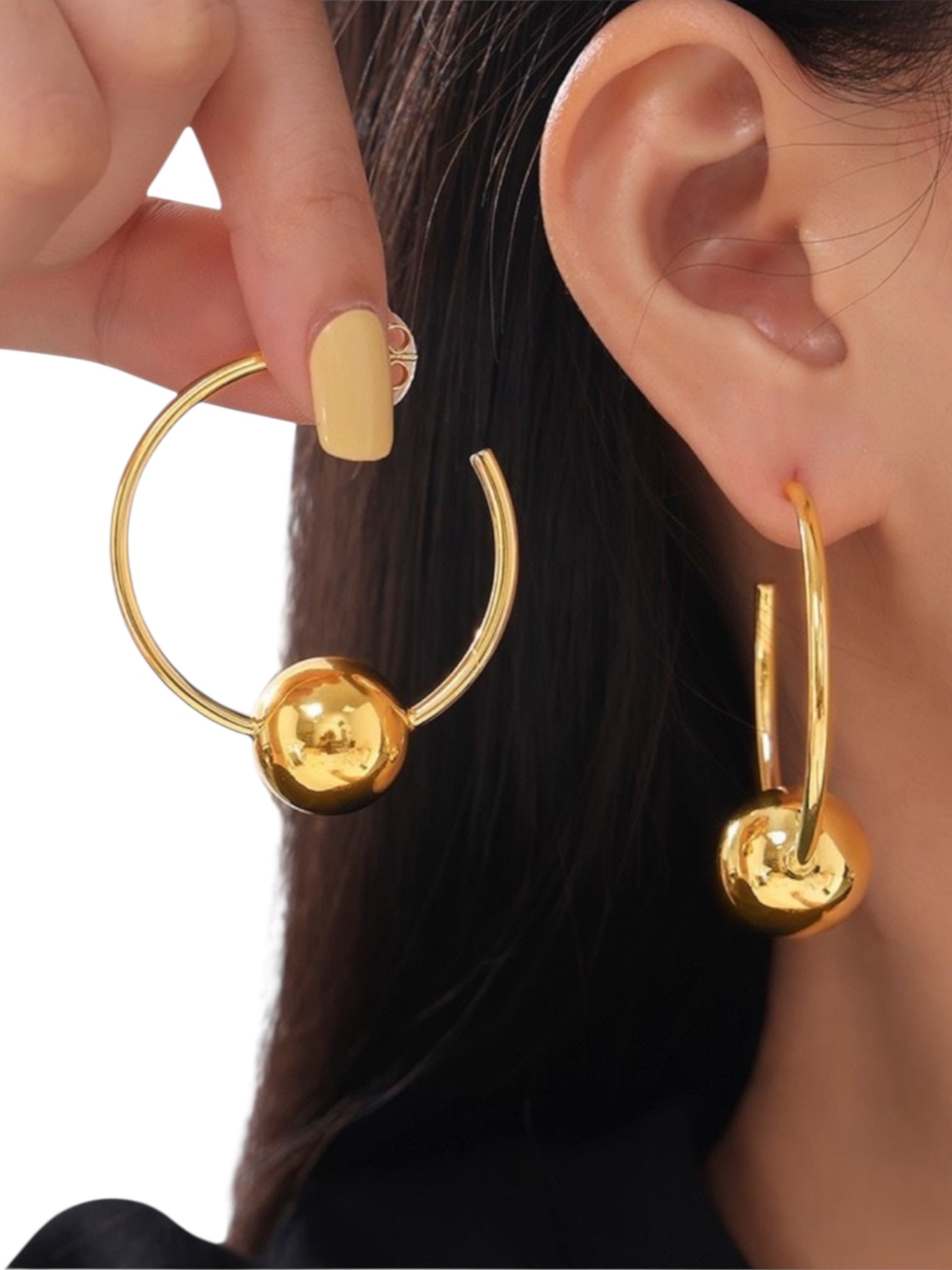 Media Luna ball earring
