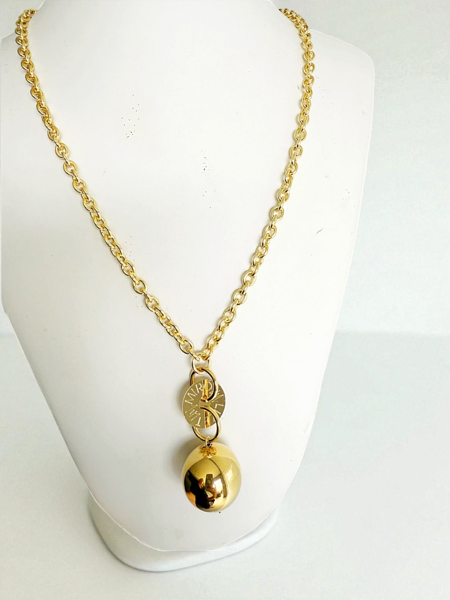 Leandra big ball chain necklace