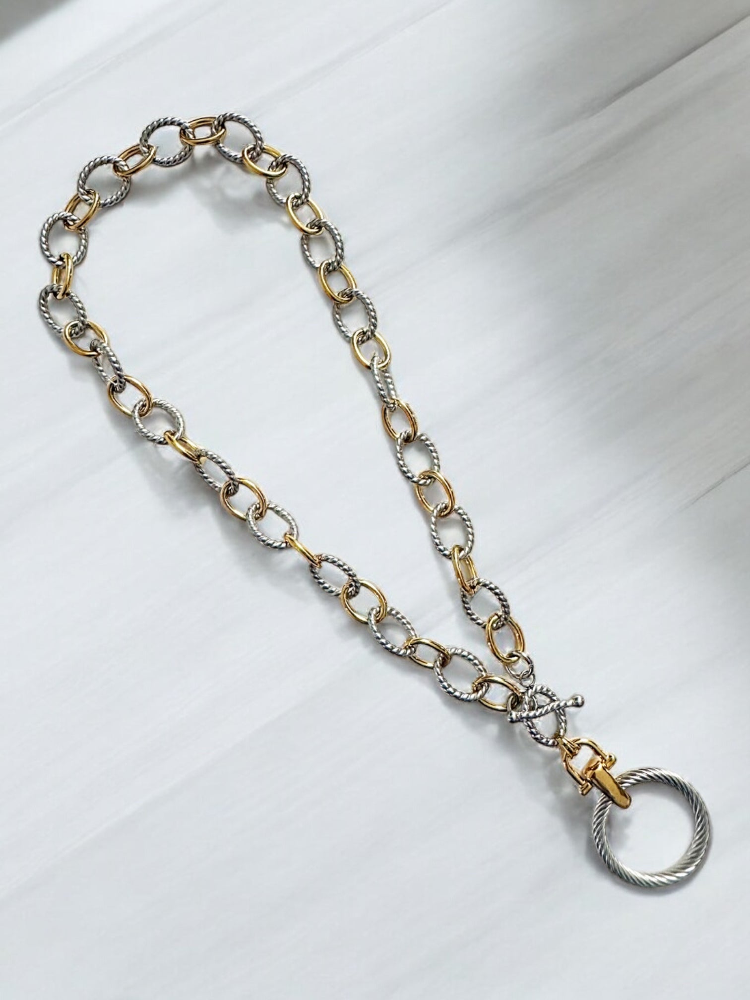 Darla round chain necklace