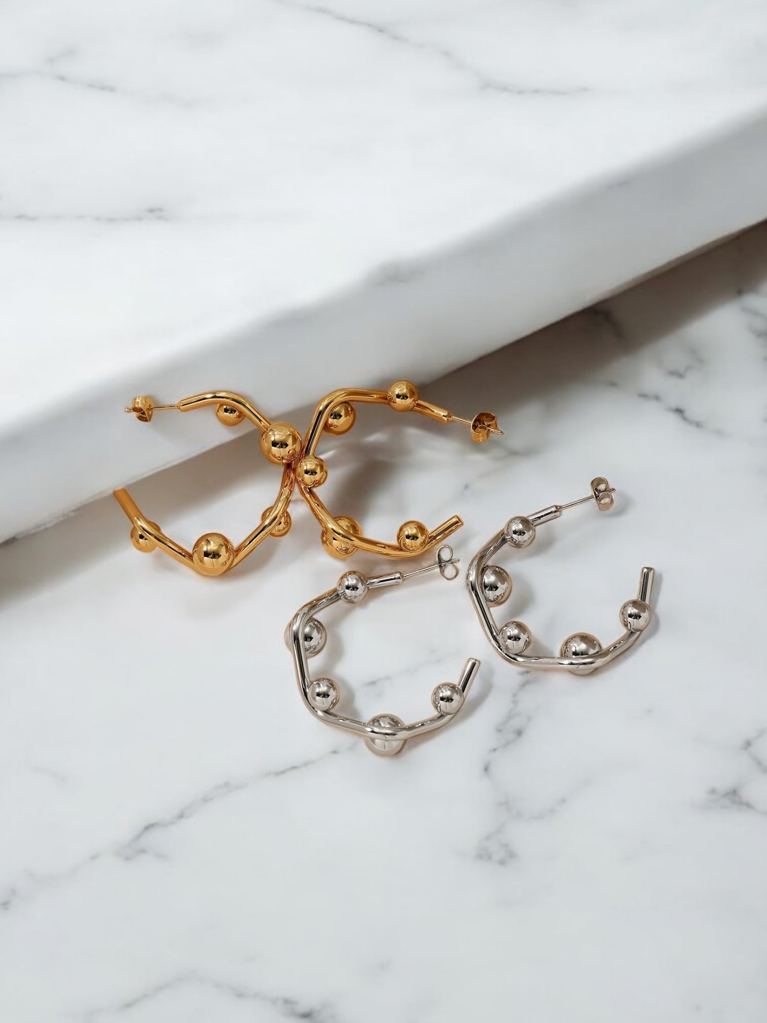 Pellet hoop earring