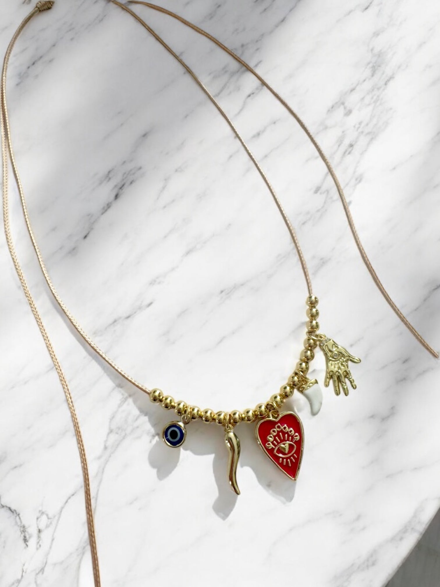 Amuleto hand necklace