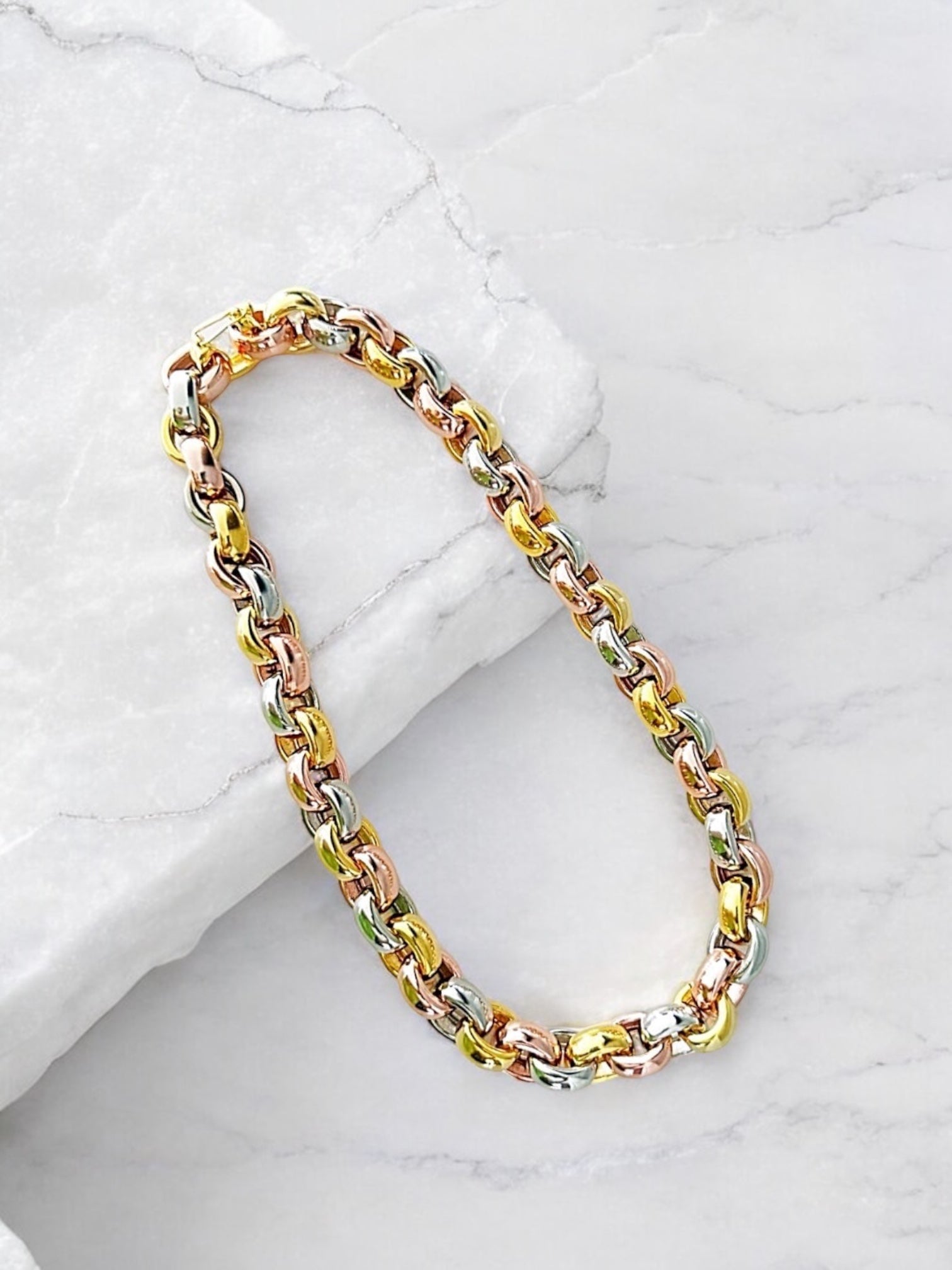 Agade bold three tones necklace
